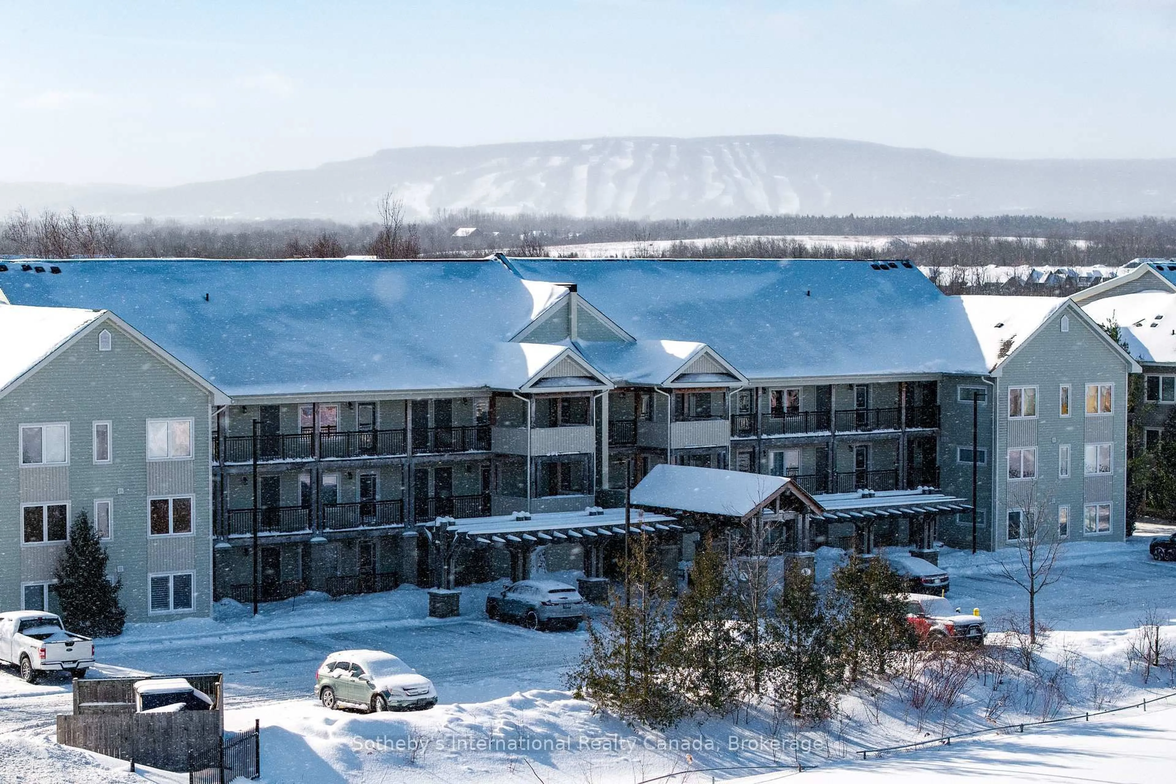 Unknown for 6 Brandy Lane #302, Collingwood Ontario L9Y 0X4