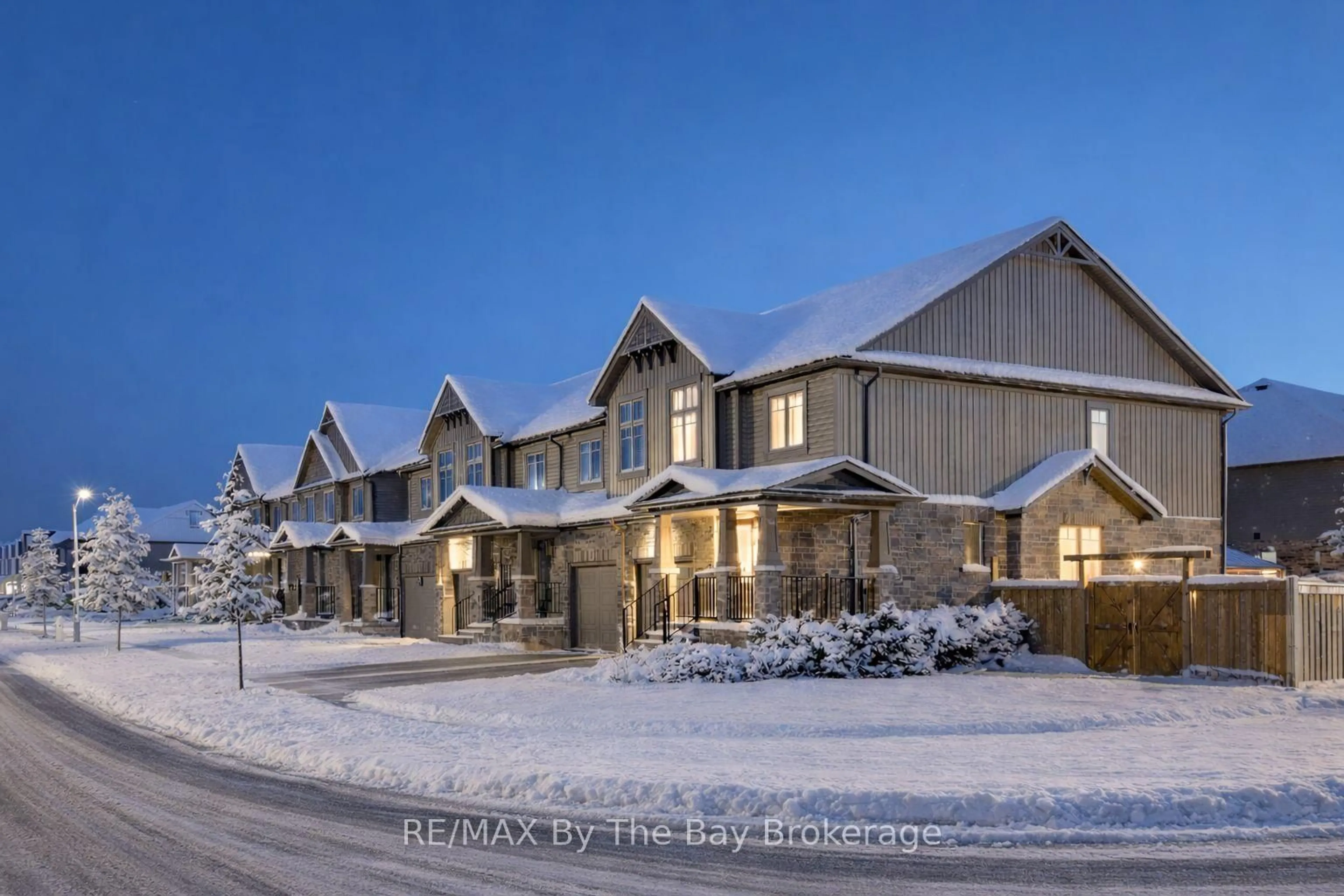 Unknown for 15 FOLEY Cres, Collingwood Ontario L9Y 3B7
