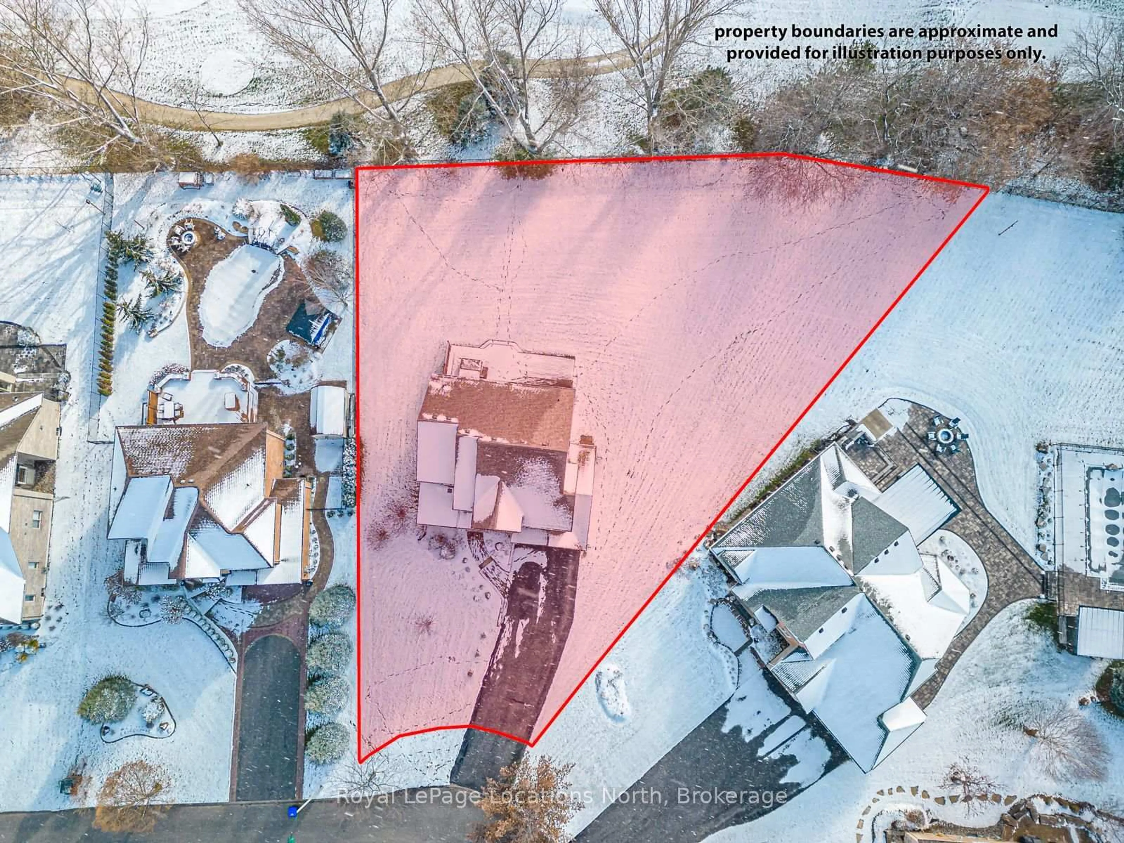 A pic from outside/outdoor area/front of a property/back of a property/a pic from drone, building for 59 Kells Cres, Collingwood Ontario L9Y 0A9