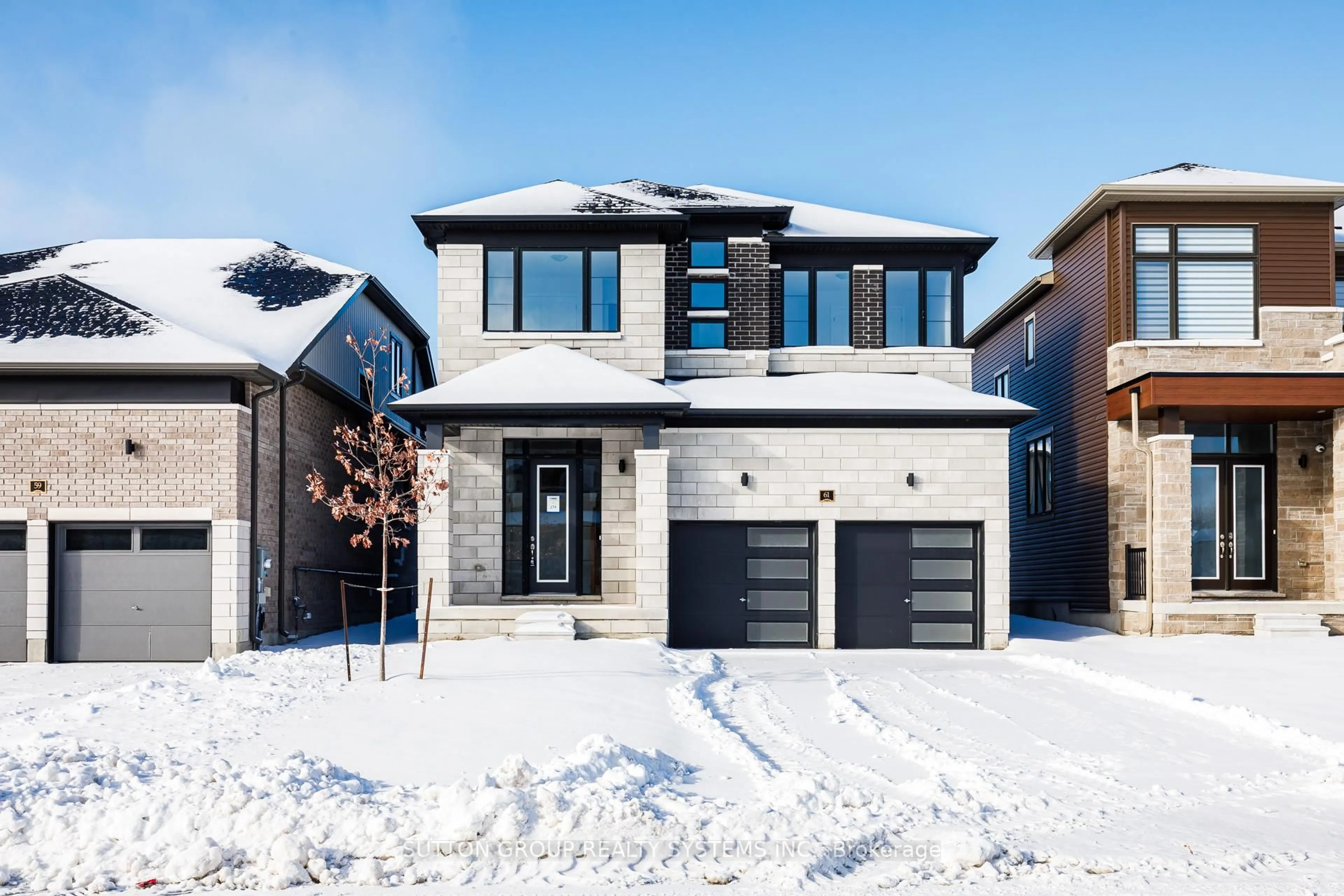 Home with brick exterior material, street for 61 Nicort Rd, Wasaga Beach Ontario L9Z 0M9