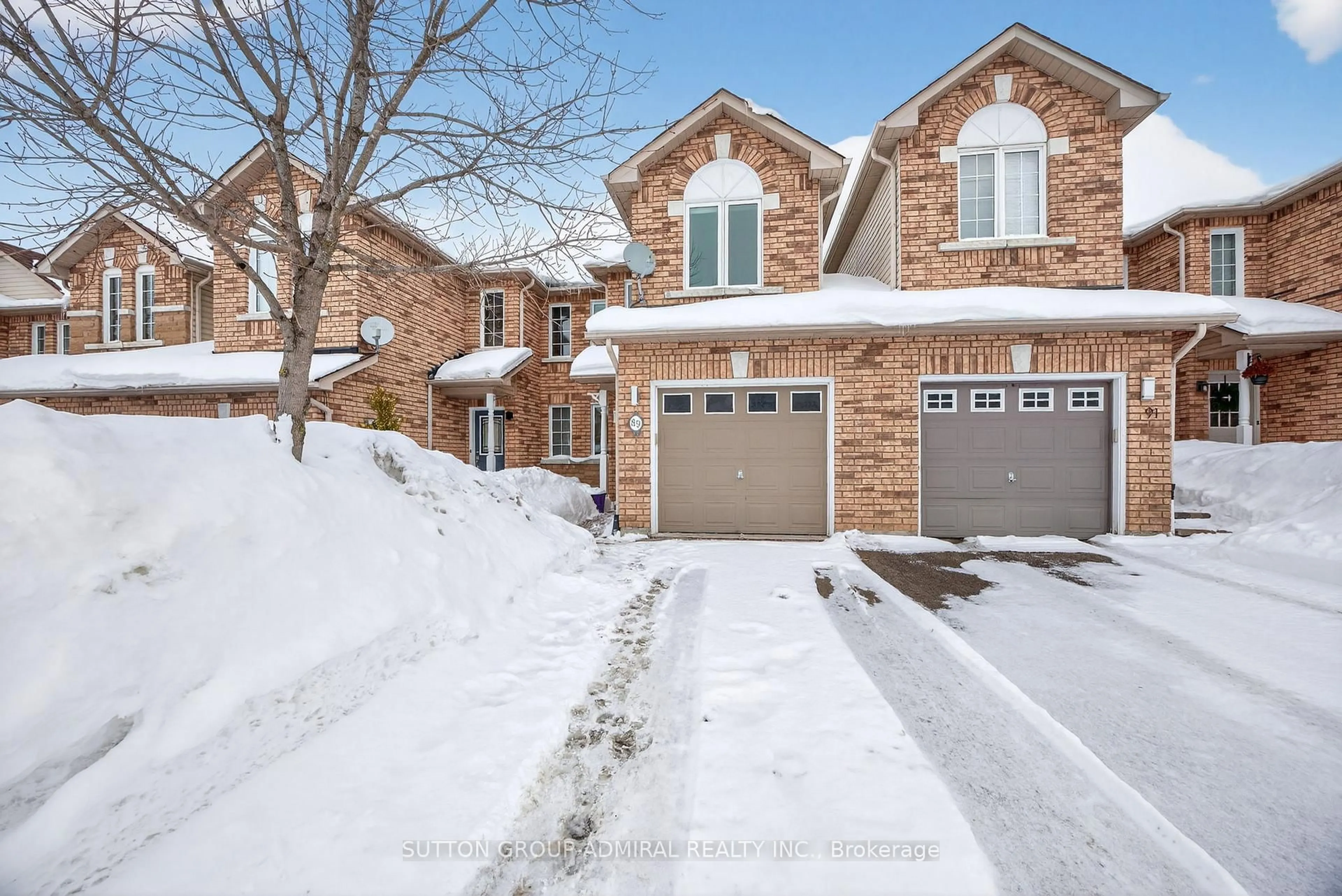 Home with brick exterior material, street for 89 Hawthorne Cres, Barrie Ontario L4N 9Y8
