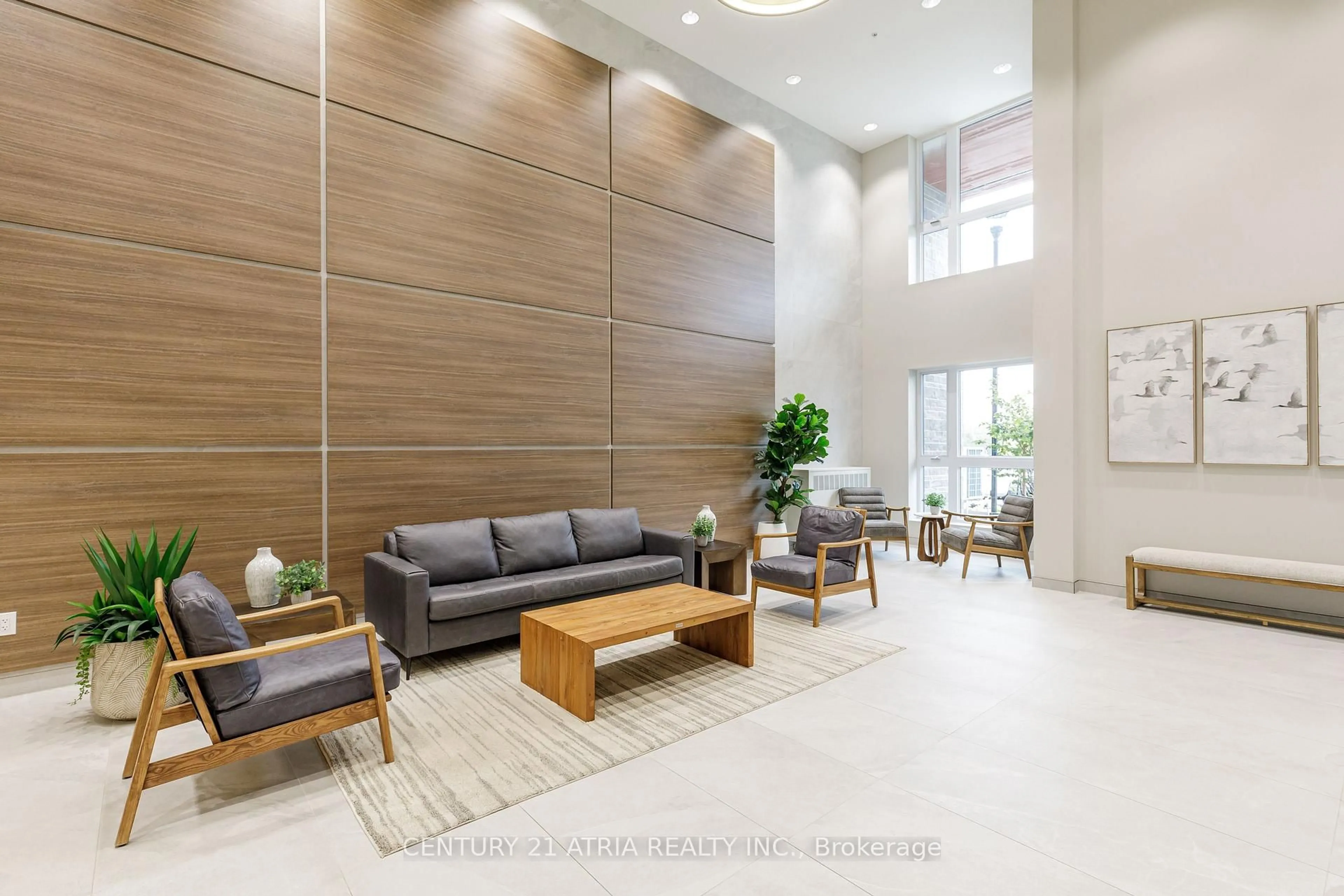 Lobby for 4 Kimberly Lane #124, Collingwood Ontario L9Y 5T6