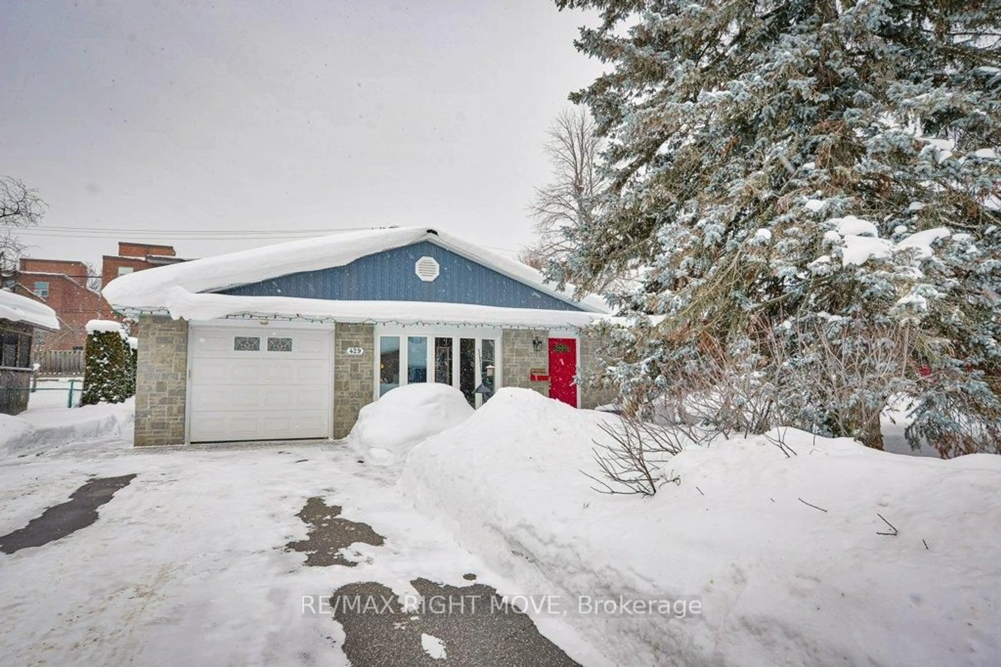 Unknown for 429 Highland Ave, Orillia Ontario L3V 4E8