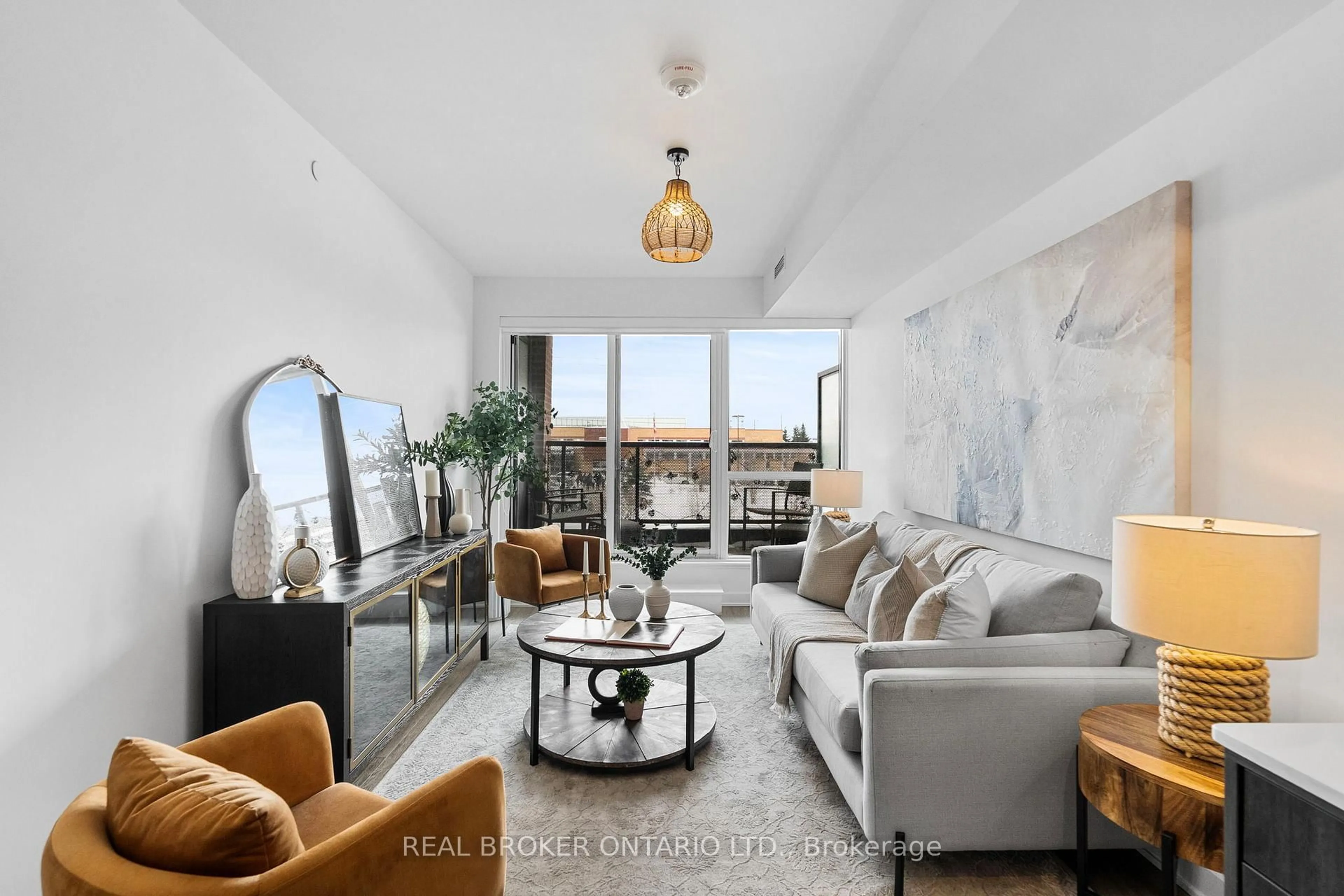 Living room with furniture, unknown for 681 Yonge St #206, Barrie Ontario L4N 4E8