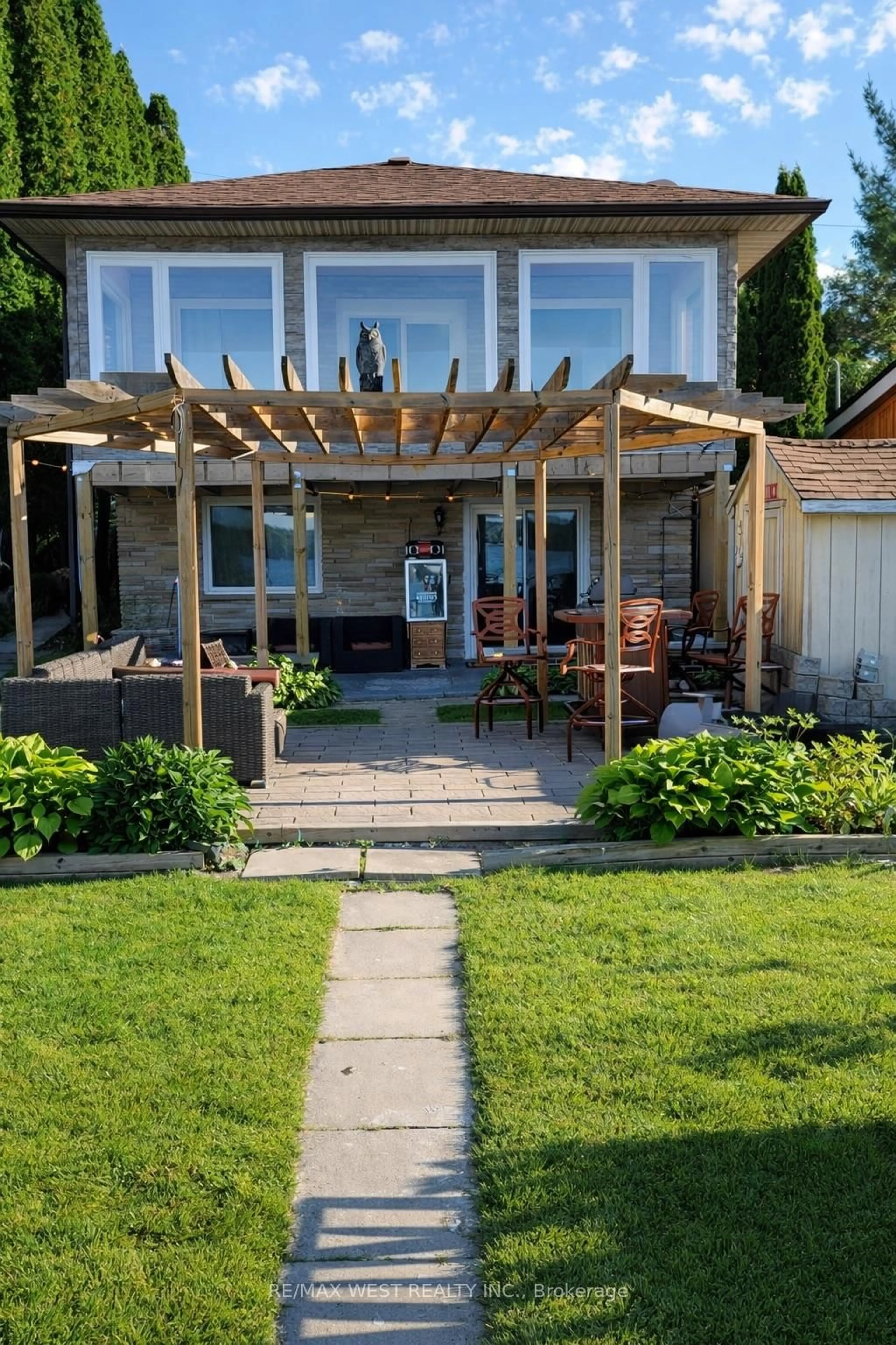 Patio, street for 2231 North Orr Lake Rd, Springwater Ontario L0L 1P0