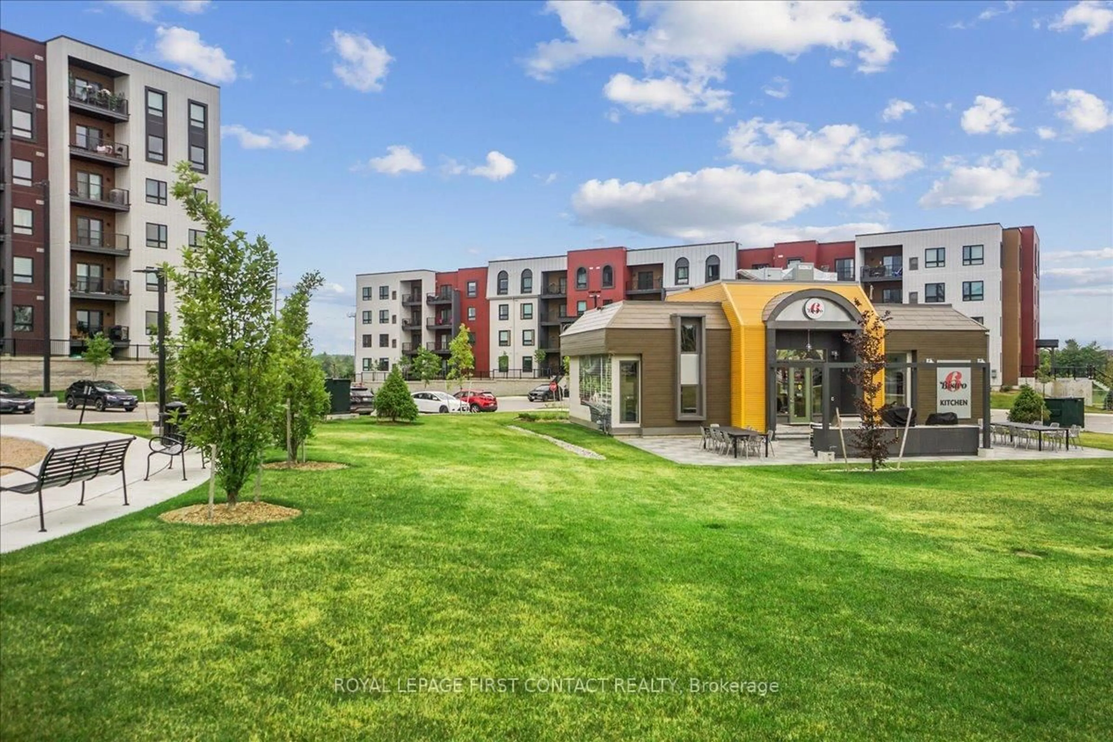 Patio, unknown for 4 Spice Way #213, Barrie Ontario L9J 0M2