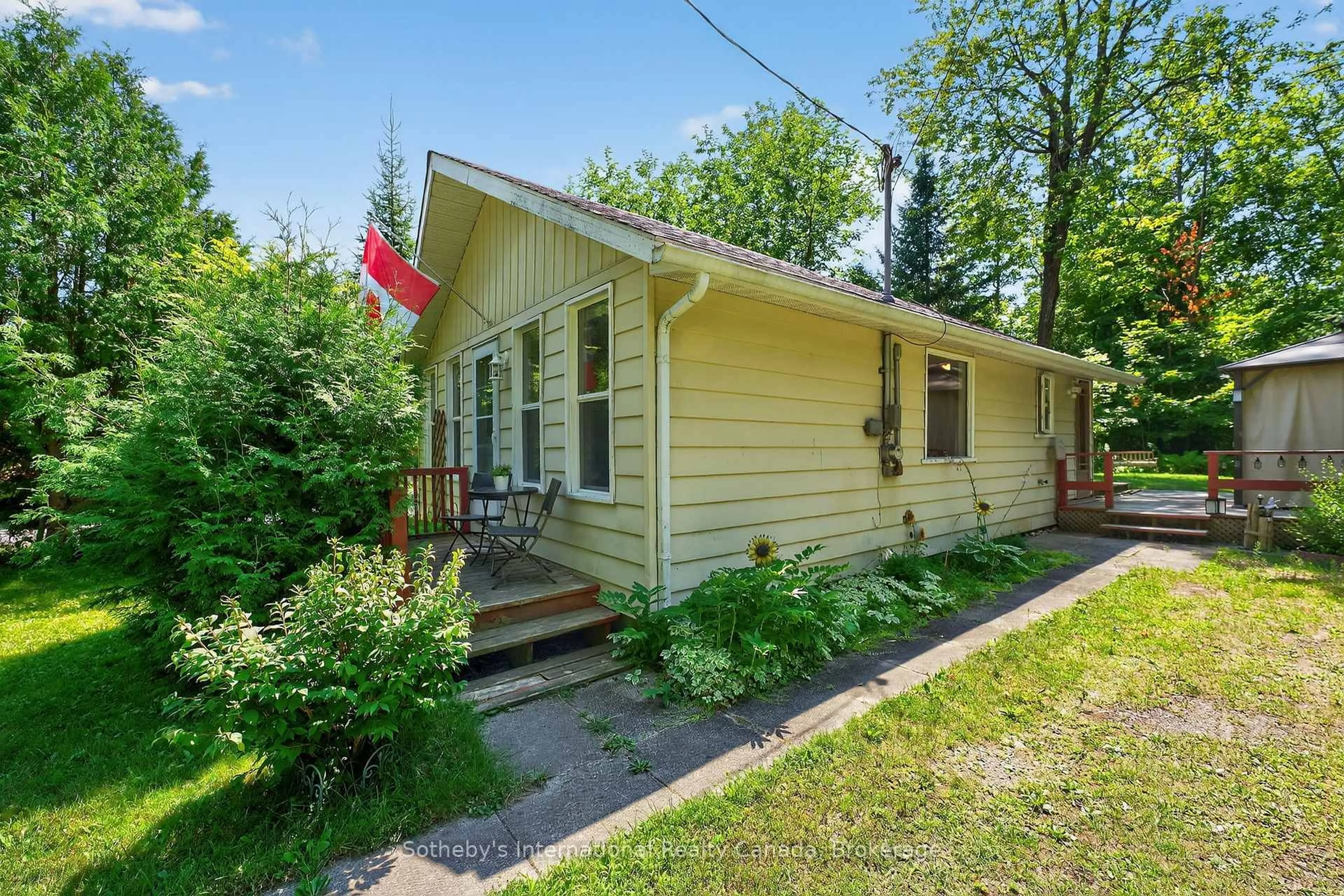 Patio, street for 14 Domar Rd, Tiny Ontario L0L 2J0