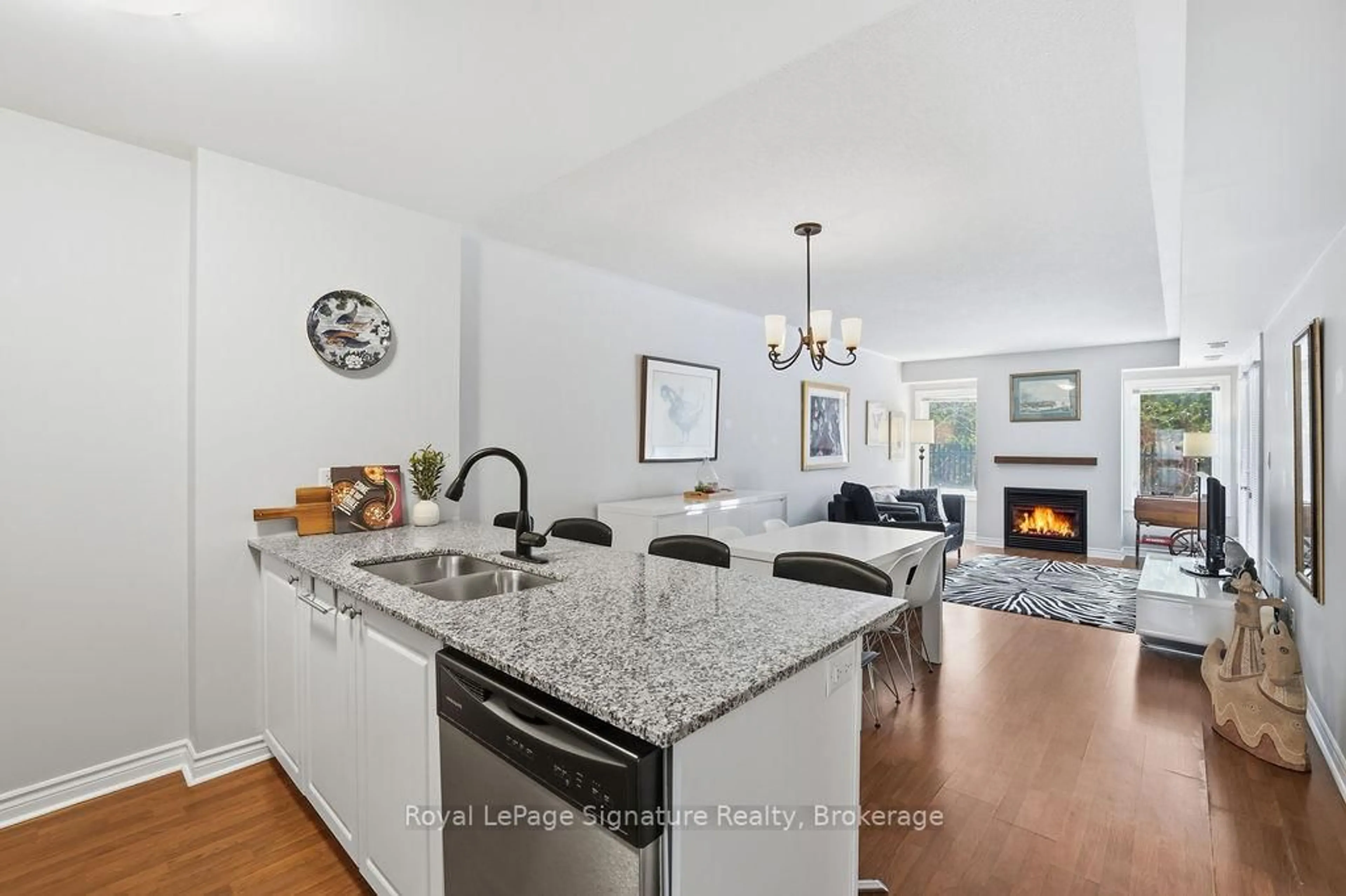 Open concept kitchen, unknown for 10 Brandy Lane Dr #107, Collingwood Ontario L9Y 0X4