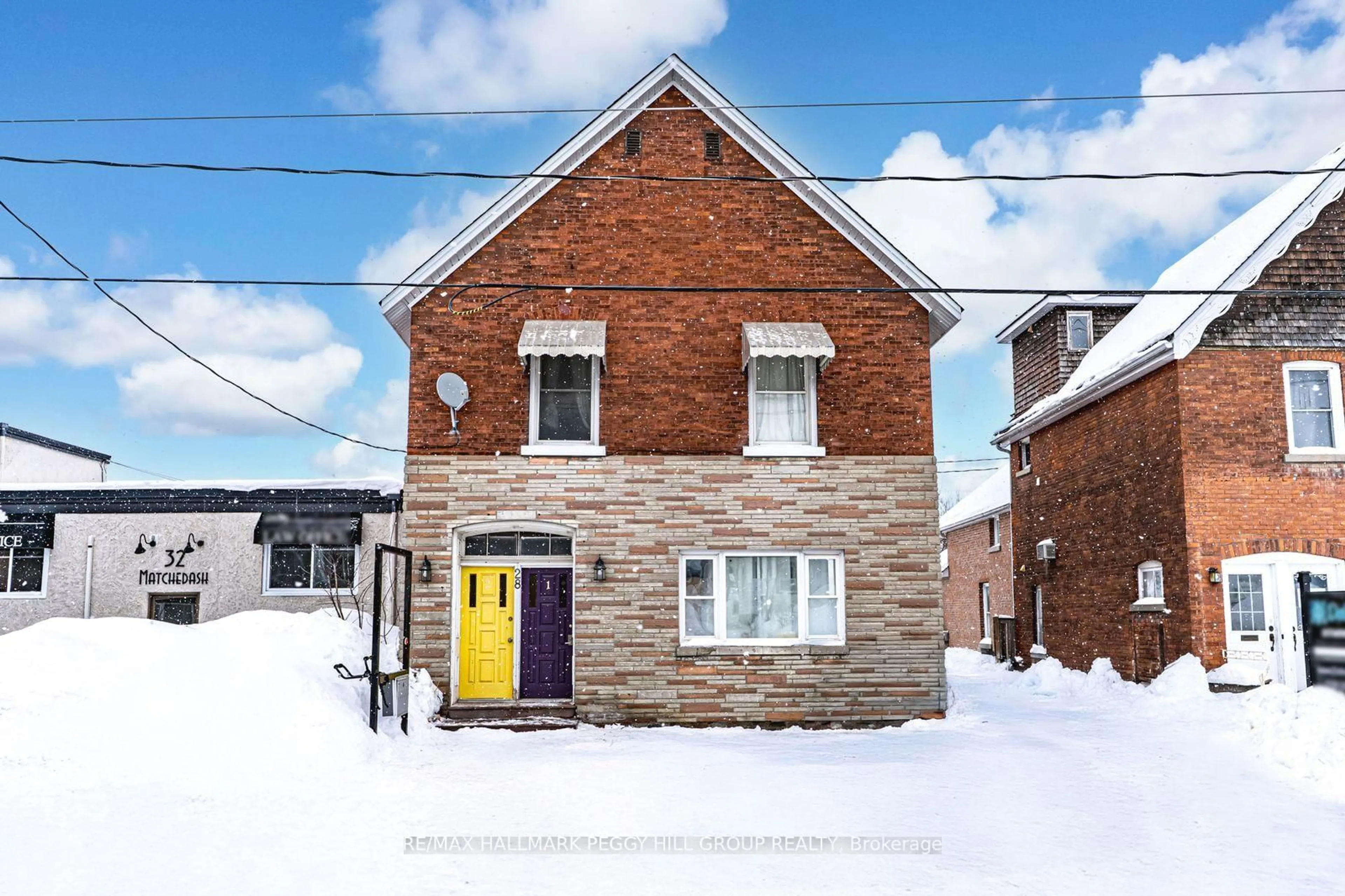 Home with brick exterior material, street for 28 Matchedash St, Orillia Ontario L3V 4T5