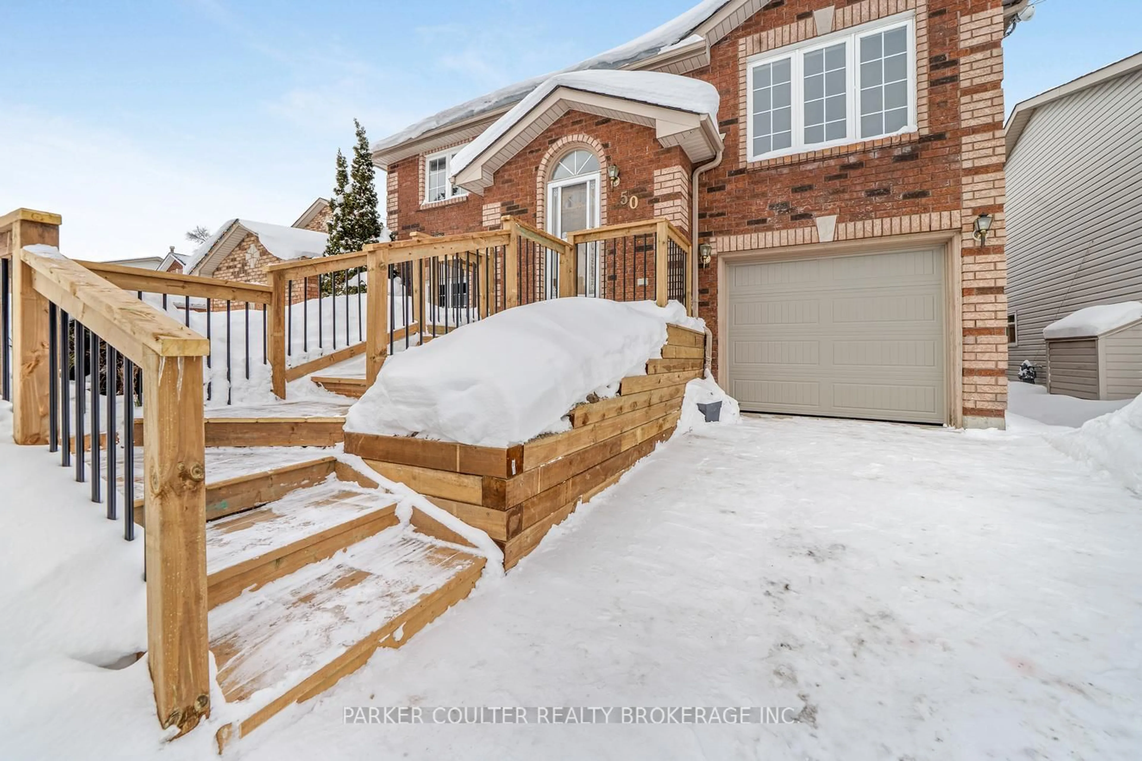 Unknown for 50 Wessenger Dr, Barrie Ontario L4N 8R3