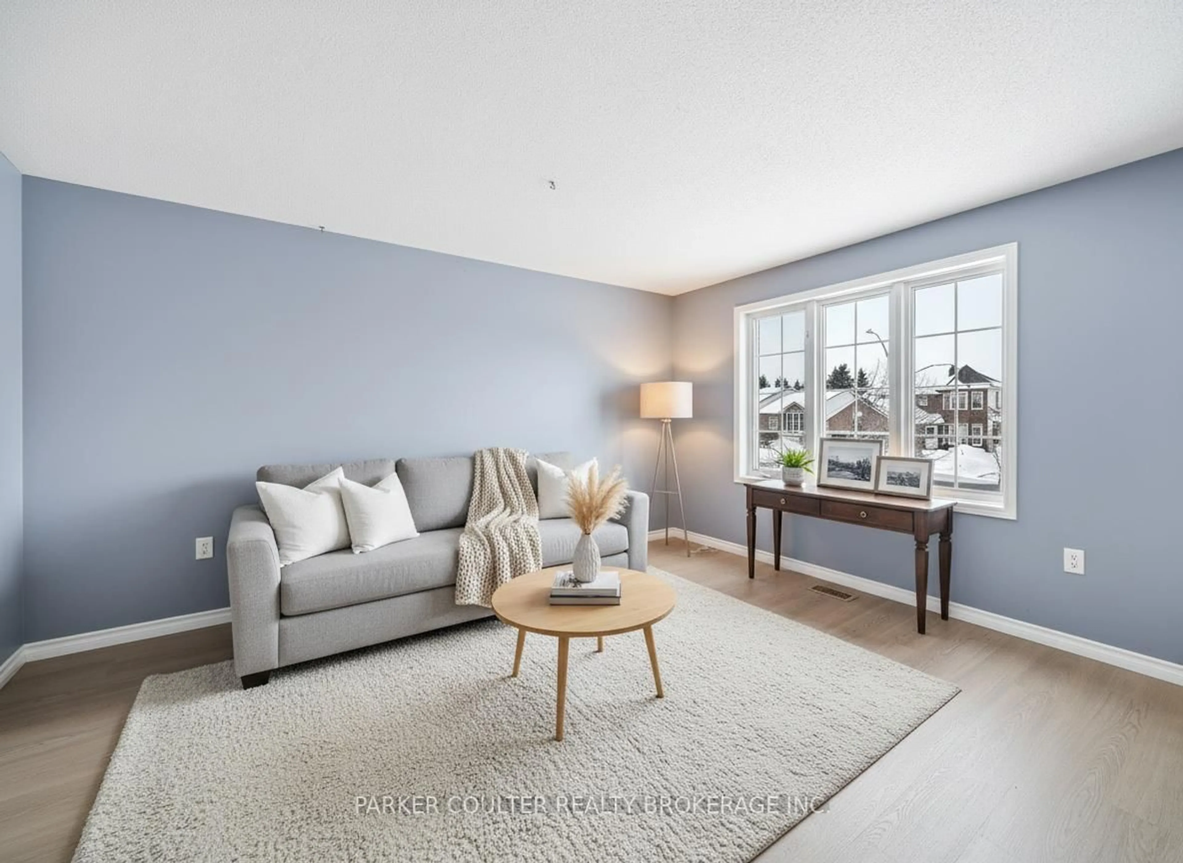 Living room with furniture, unknown for 50 Wessenger Dr, Barrie Ontario L4N 8R3