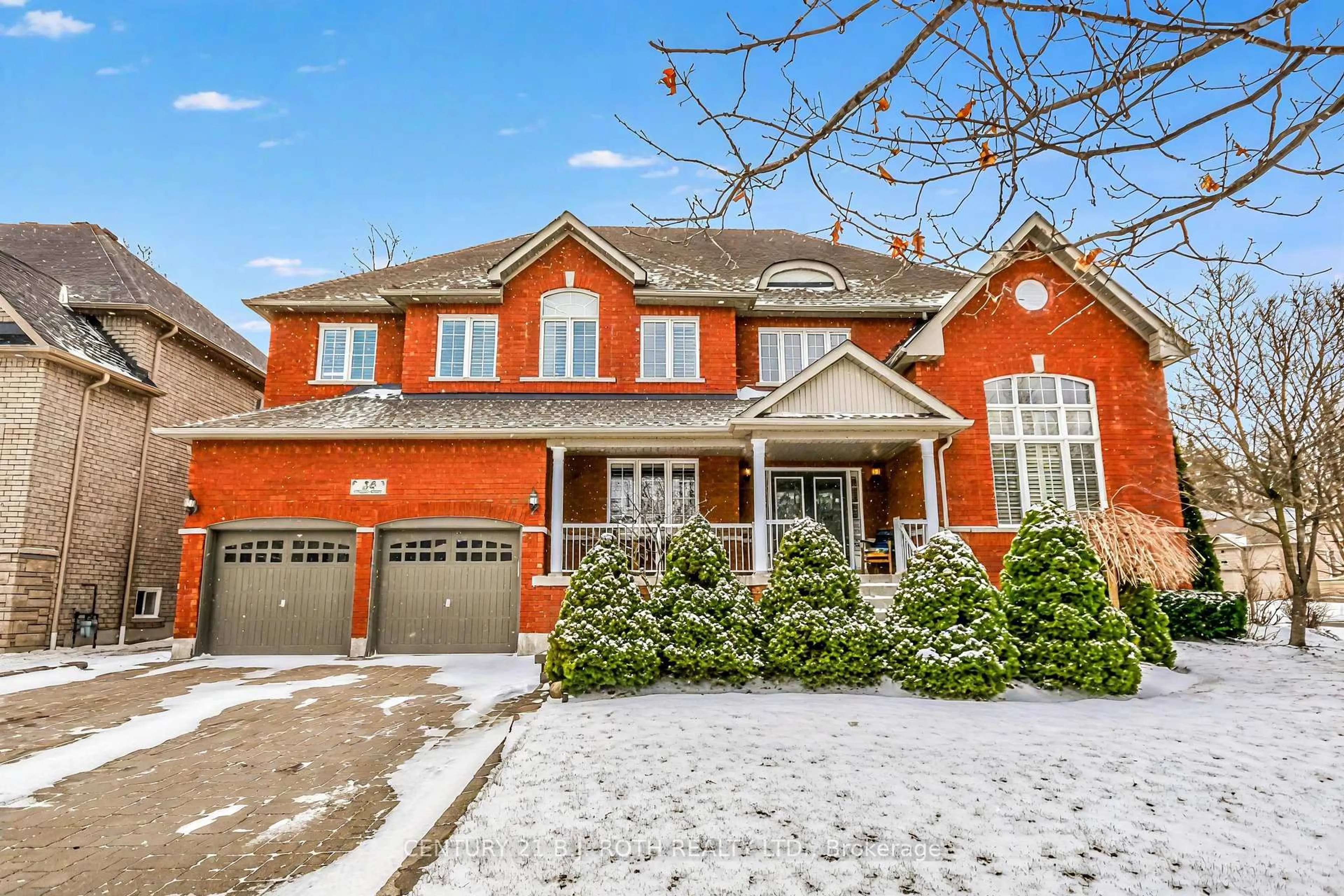 Home with brick exterior material, street for 38 Camelot Sq, Barrie Ontario L4M 0C3