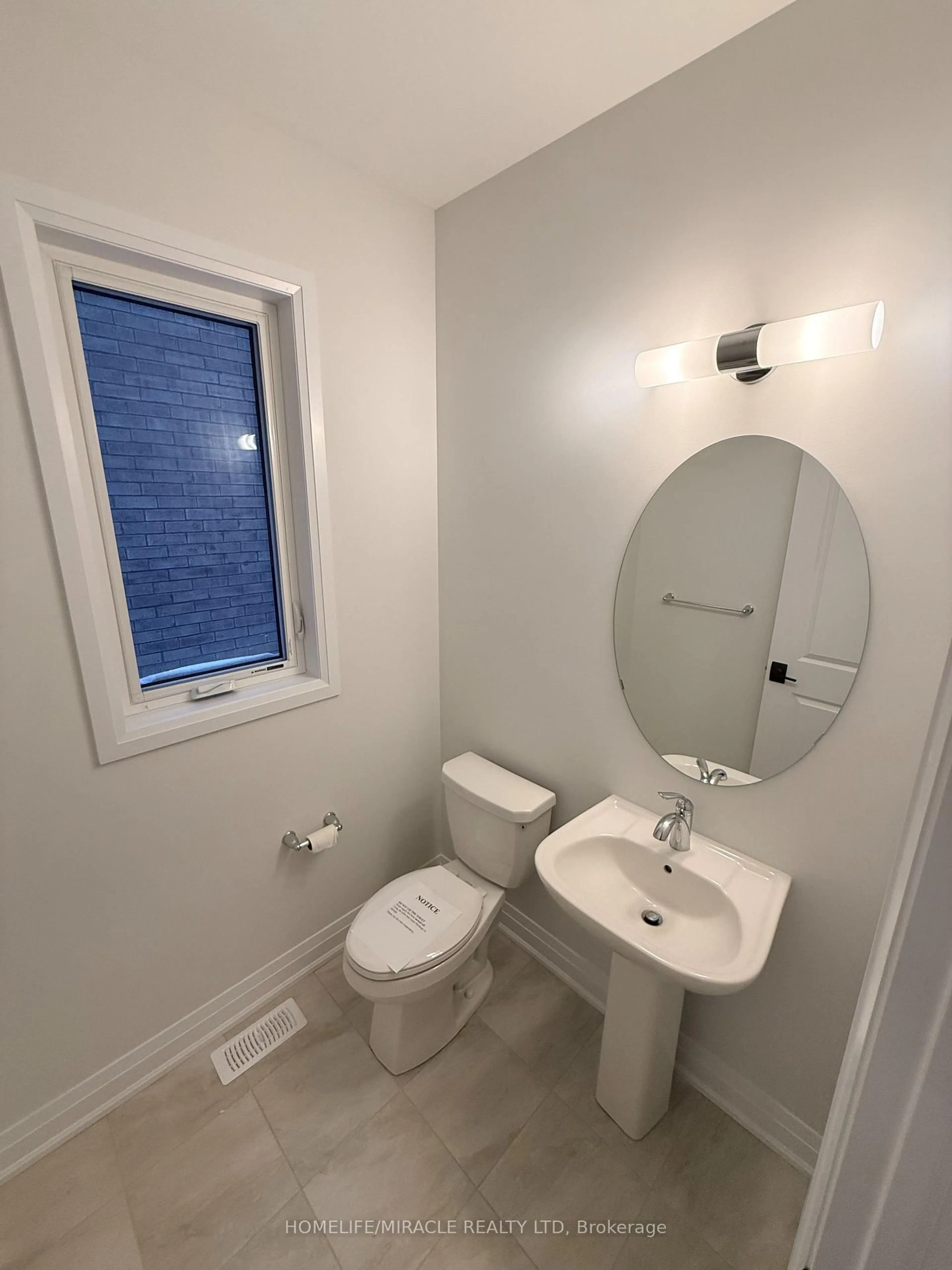 A pic of a room for 20 Sweet Cicely St, Springwater Ontario L9X 2C7