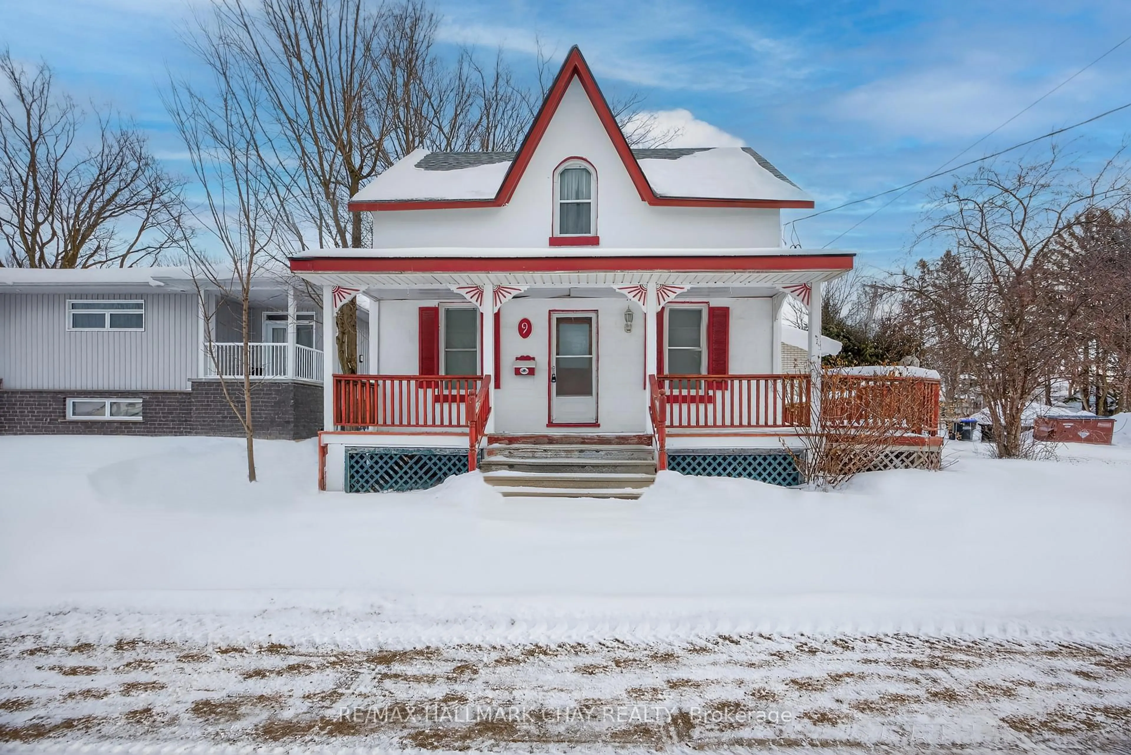 Unknown for 9 Maria St, Springwater Ontario L0L 1P0