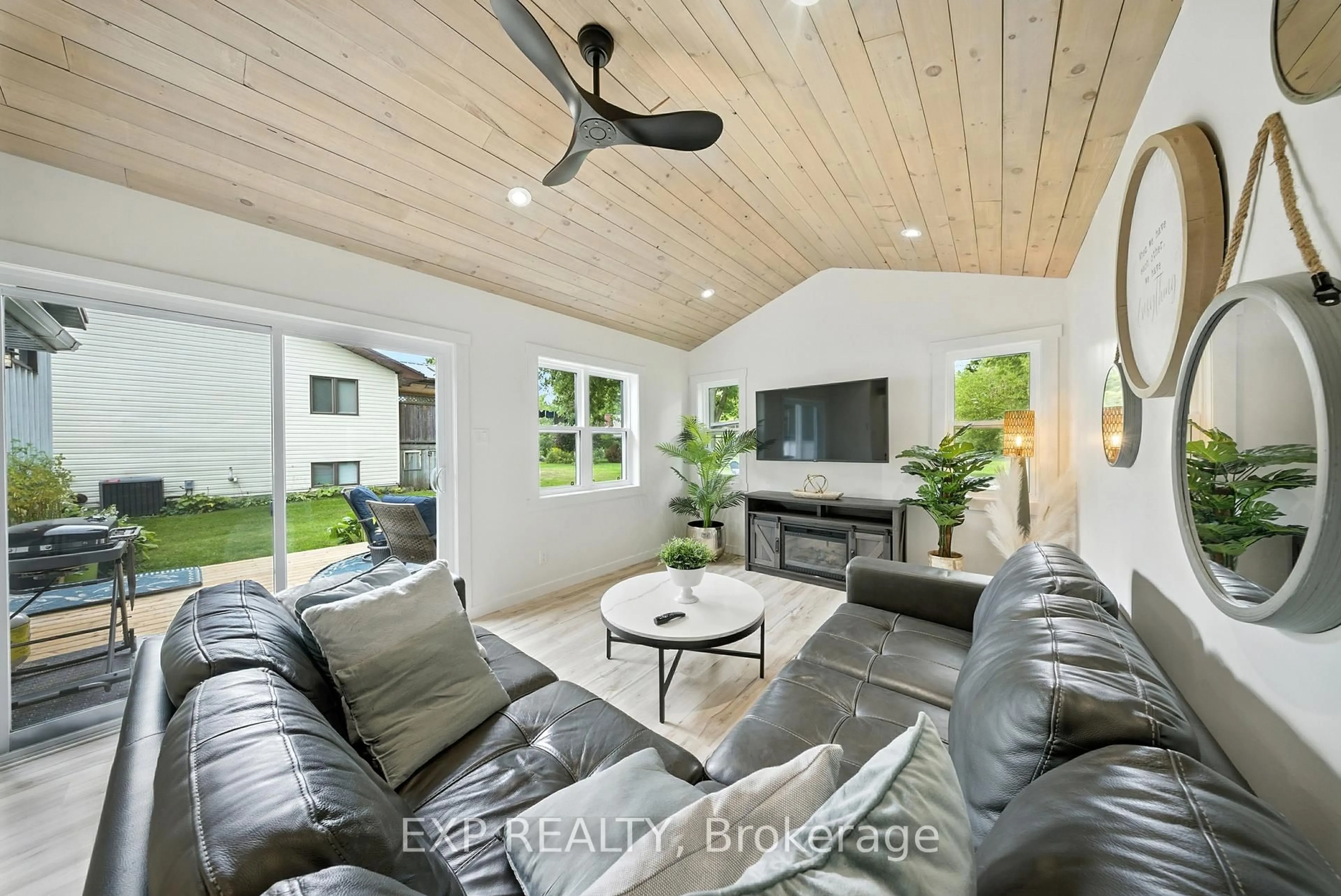 Living room with furniture, unknown for 92 Mary St, Clearview Ontario L0M 1G0