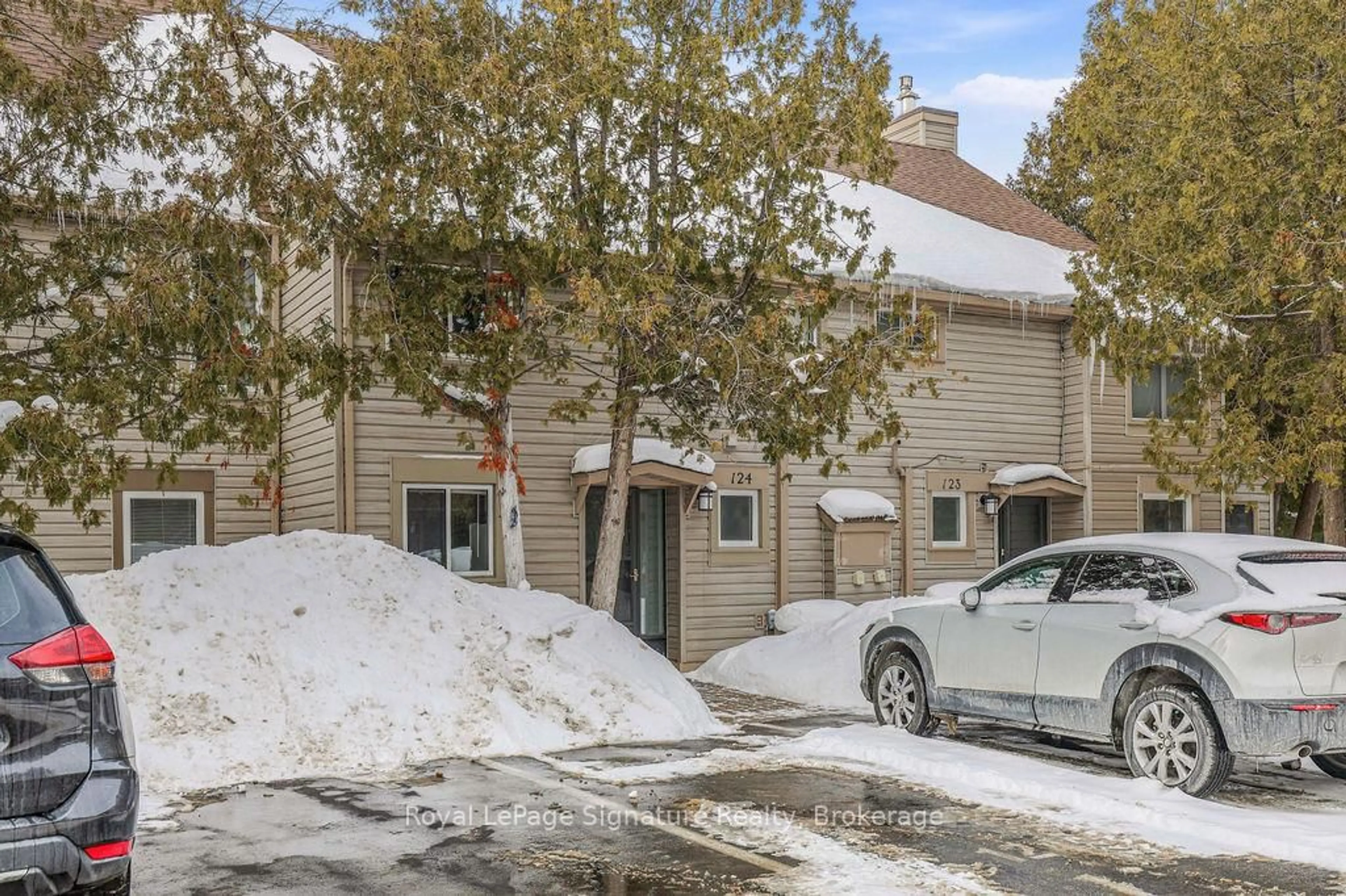 Unknown for 124 ESCARPMENT Cres, Collingwood Ontario L9Y 5B4