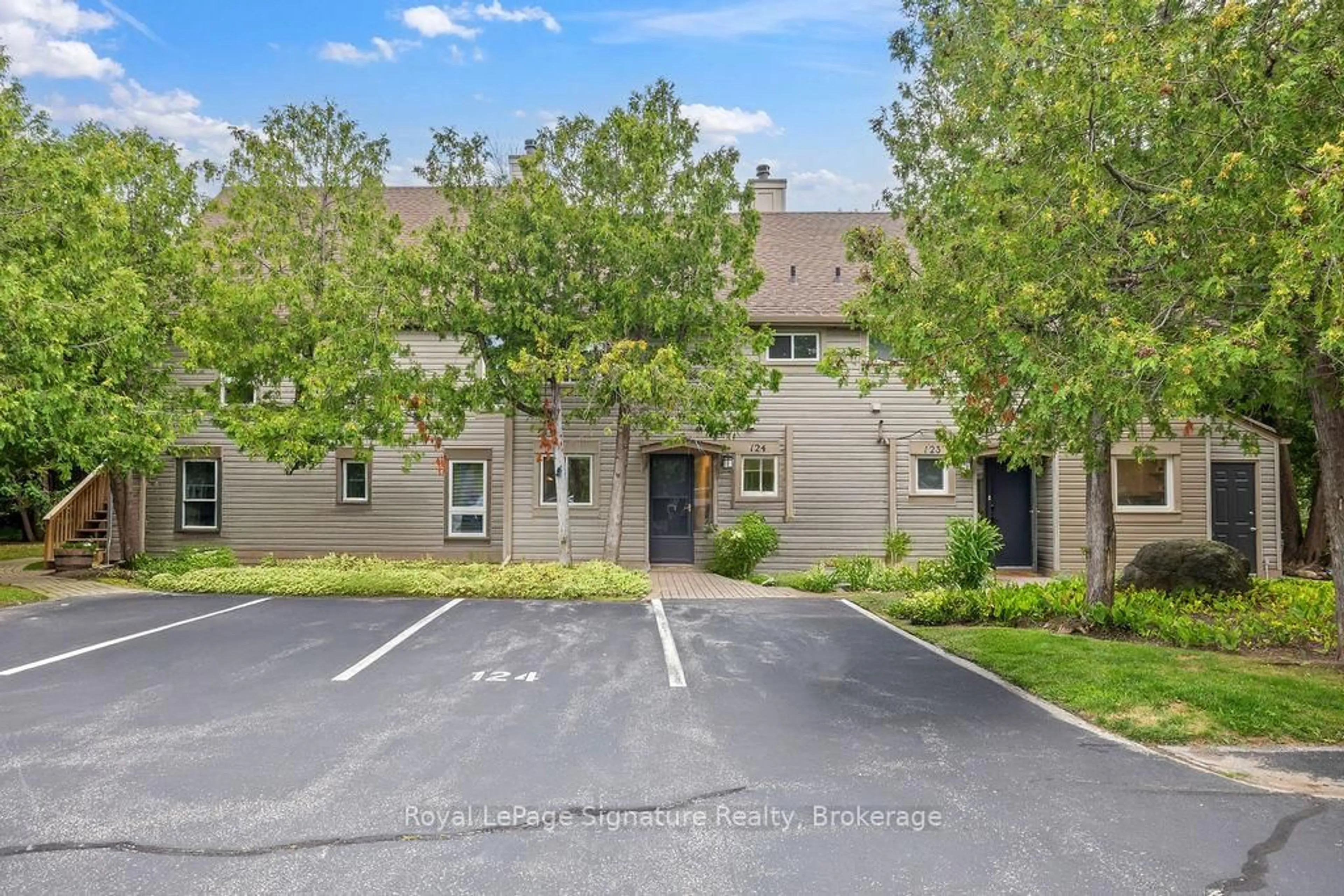 Unknown for 124 ESCARPMENT Cres, Collingwood Ontario L9Y 5B4