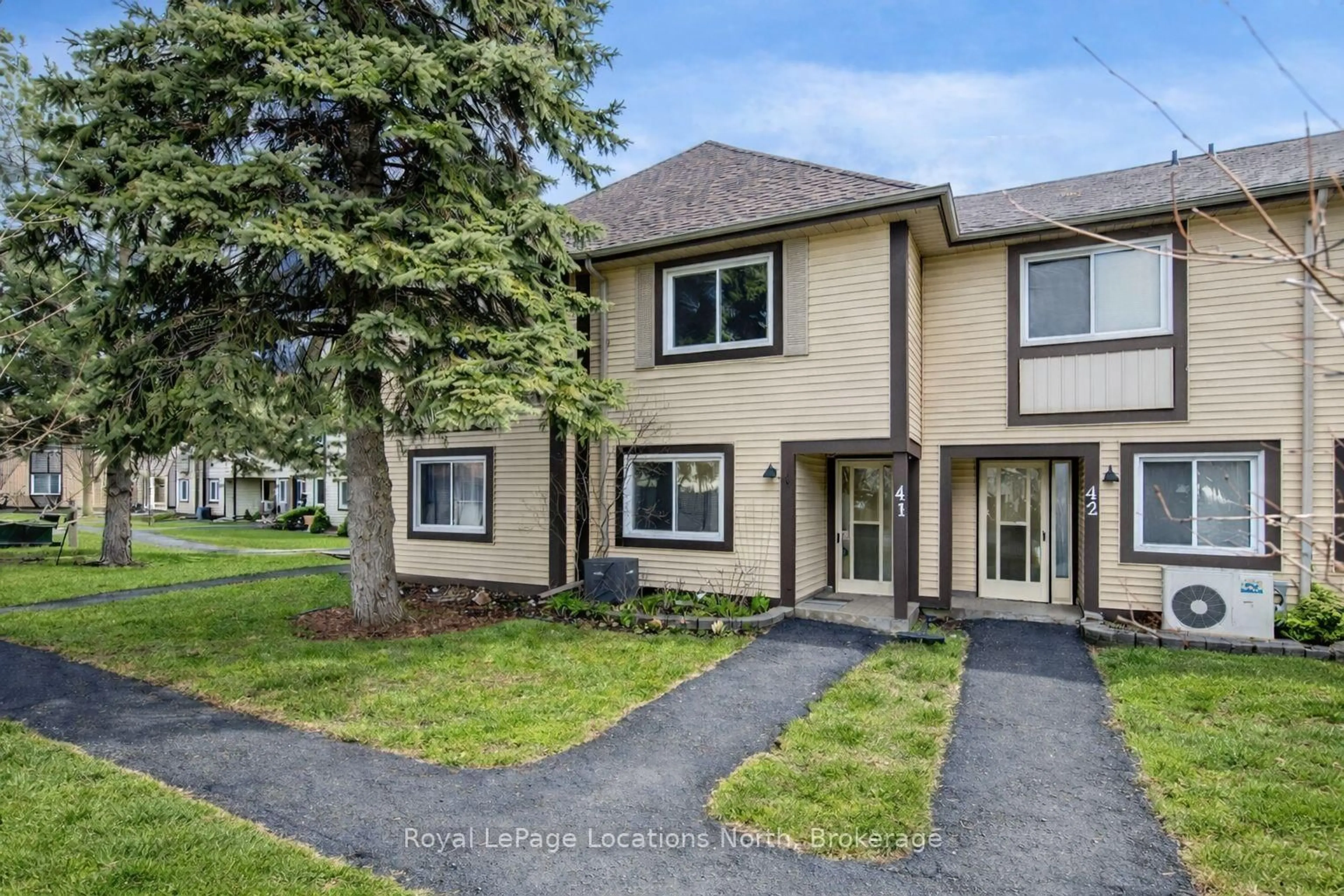 Home with vinyl exterior material, street for 11 Laguna Pkwy #41, Ramara Ontario L0K 1B0