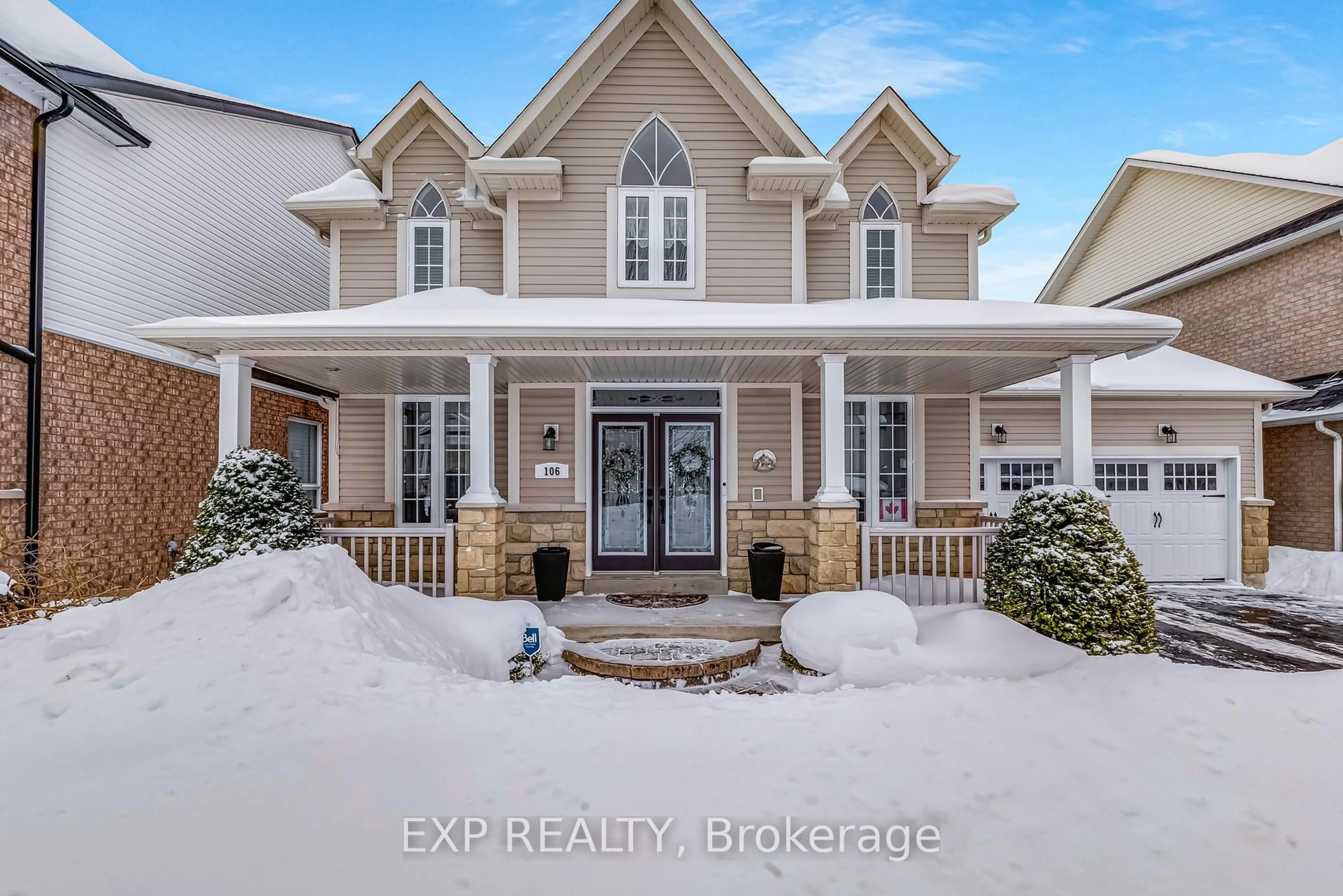 Indoor entryway for 106 Succession Cres, Barrie Ontario L4M 7G6