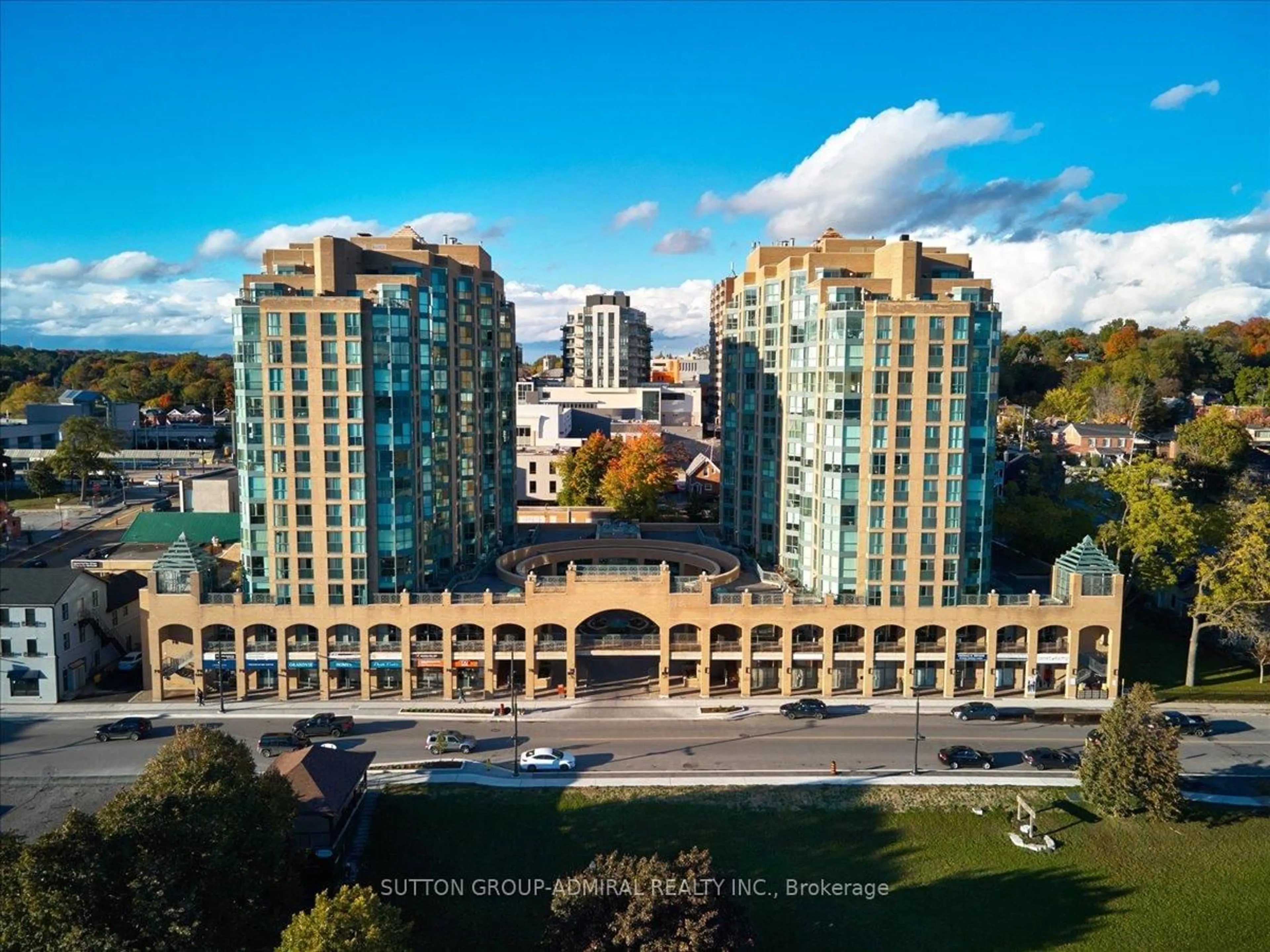 A pic from outside/outdoor area/front of a property/back of a property/a pic from drone, city buildings view from balcony for 150 Dunlop St #509, Barrie Ontario L4M 6H1