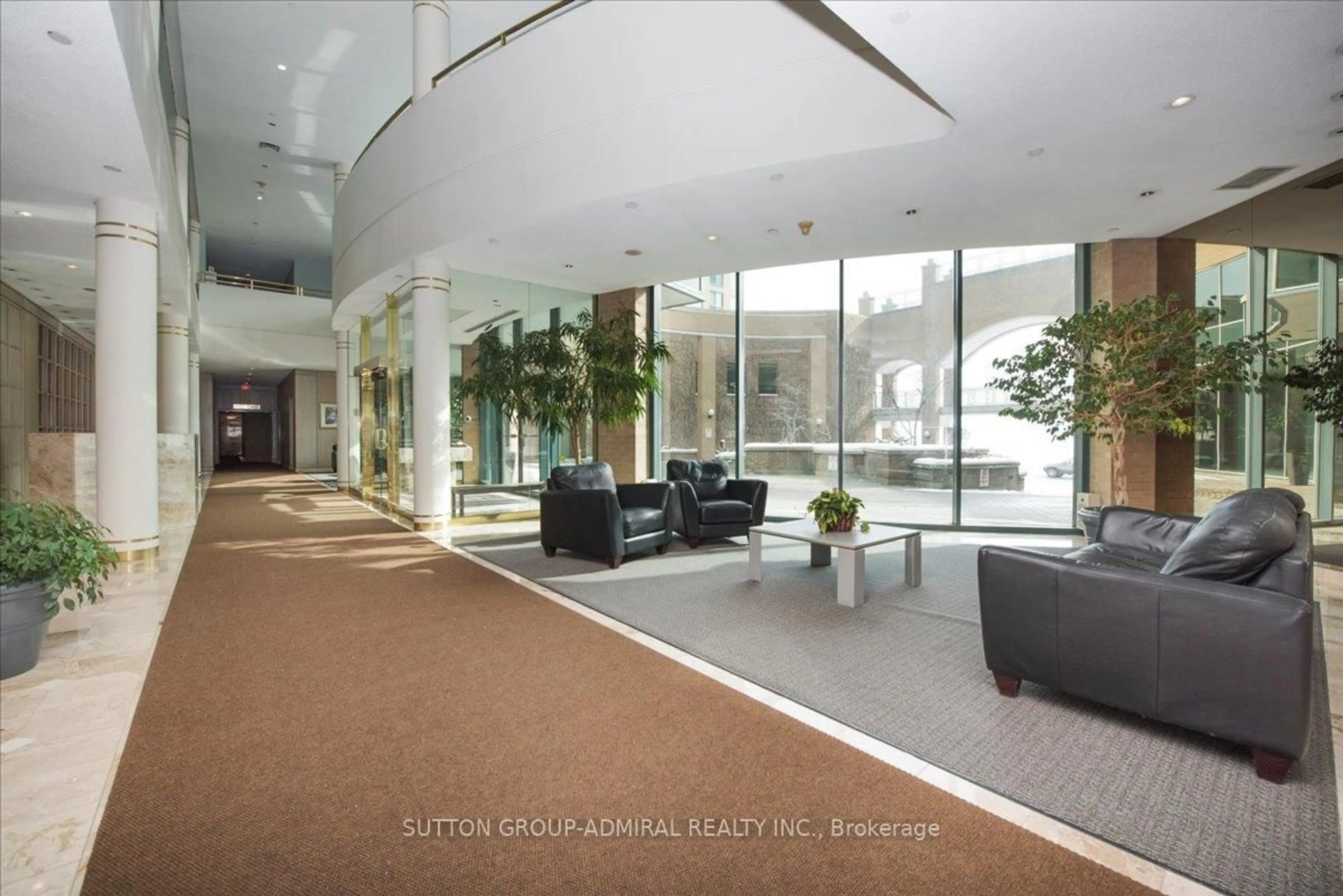 Indoor foyer for 150 Dunlop St #509, Barrie Ontario L4M 6H1