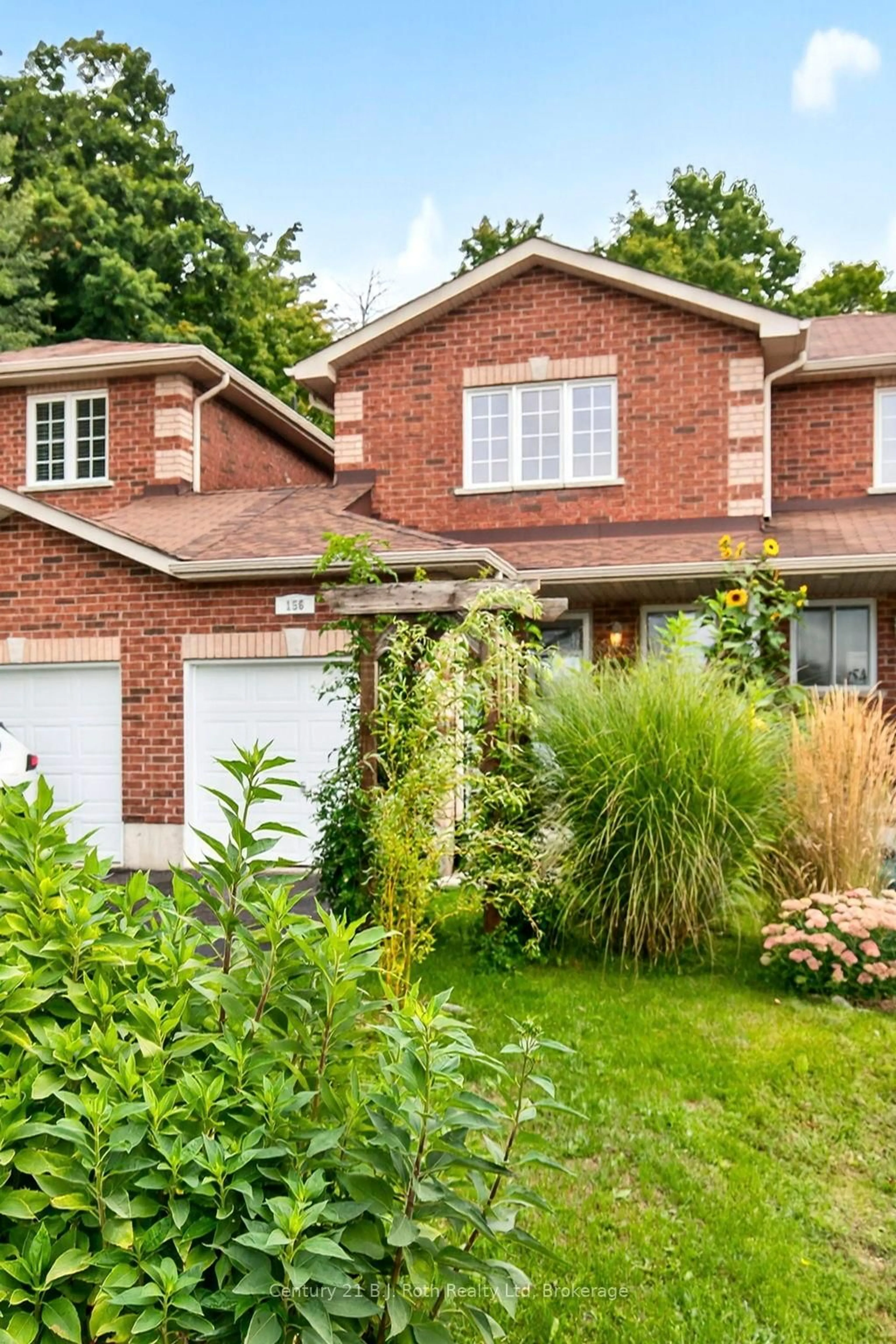 Home with brick exterior material, street for 156 Southwinds Cres, Midland Ontario L4R 0A3