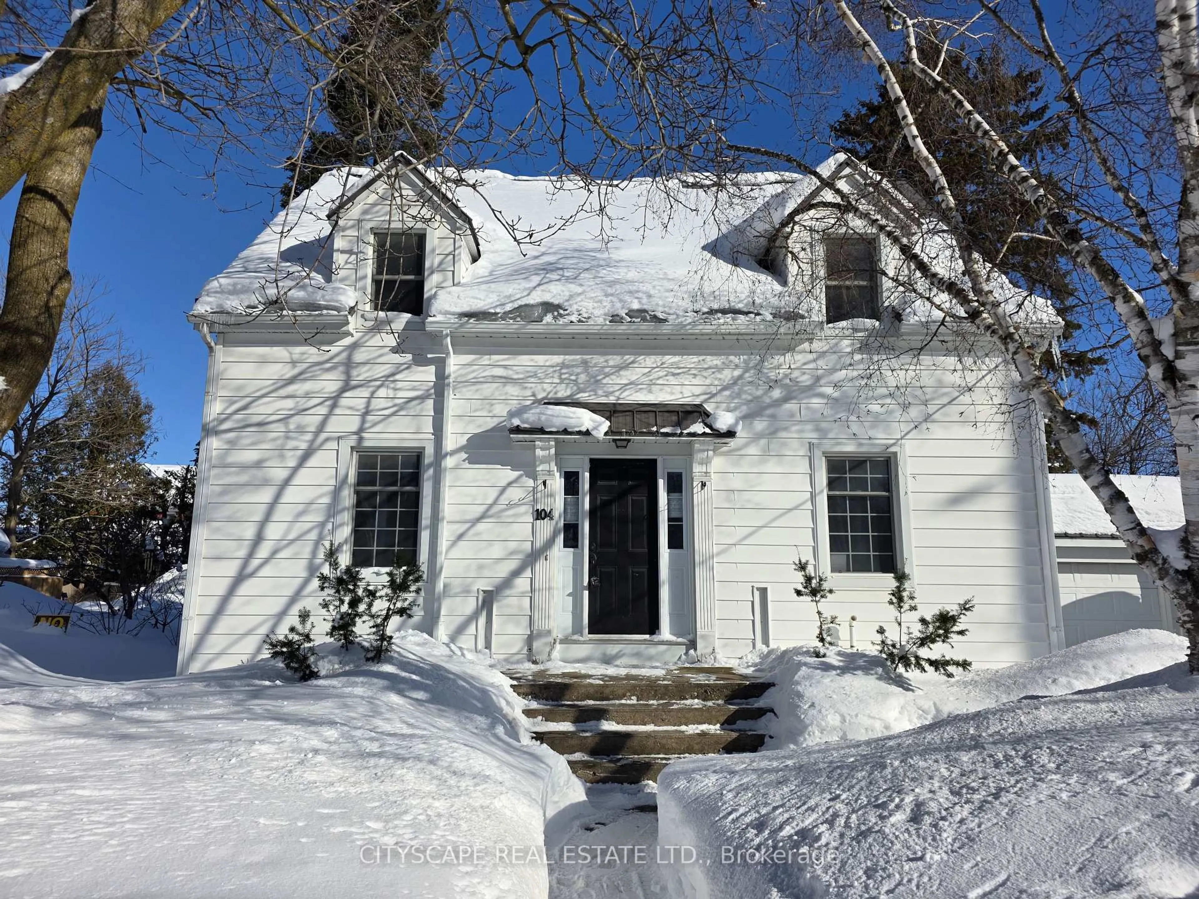 Unknown for 104 Patrick St, Orillia Ontario L3V 5L5