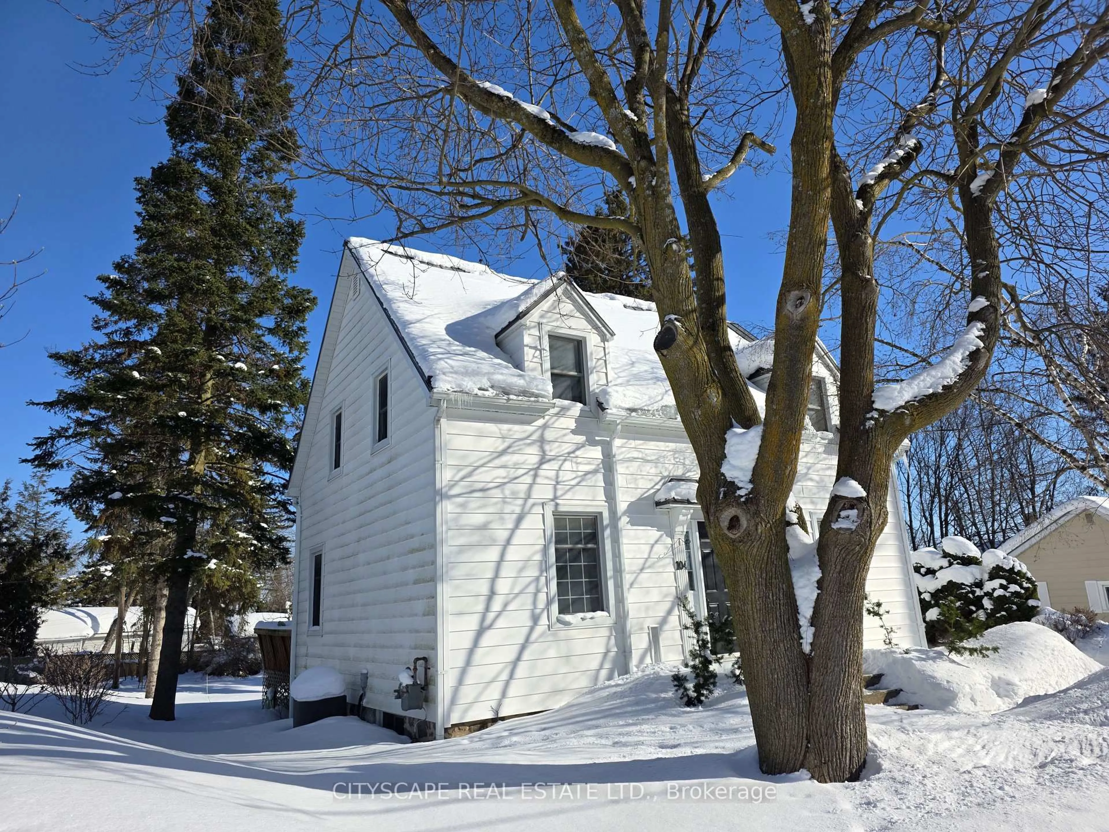 Unknown for 104 Patrick St, Orillia Ontario L3V 5L5