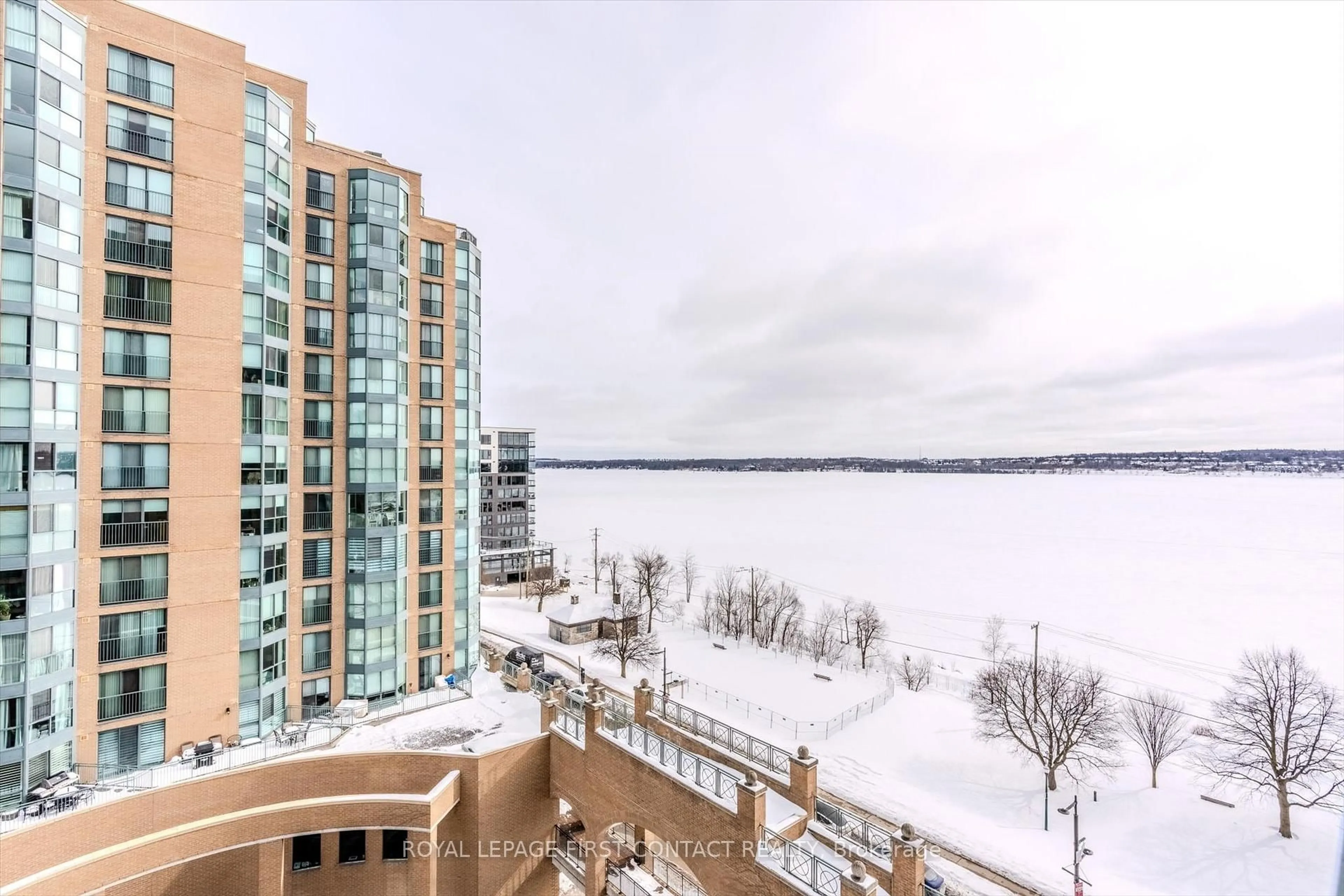 Unknown for 140 Dunlop St #808, Barrie Ontario L4M 6H9