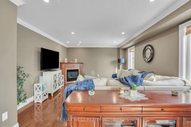 173 Prince William Way, Barrie 5