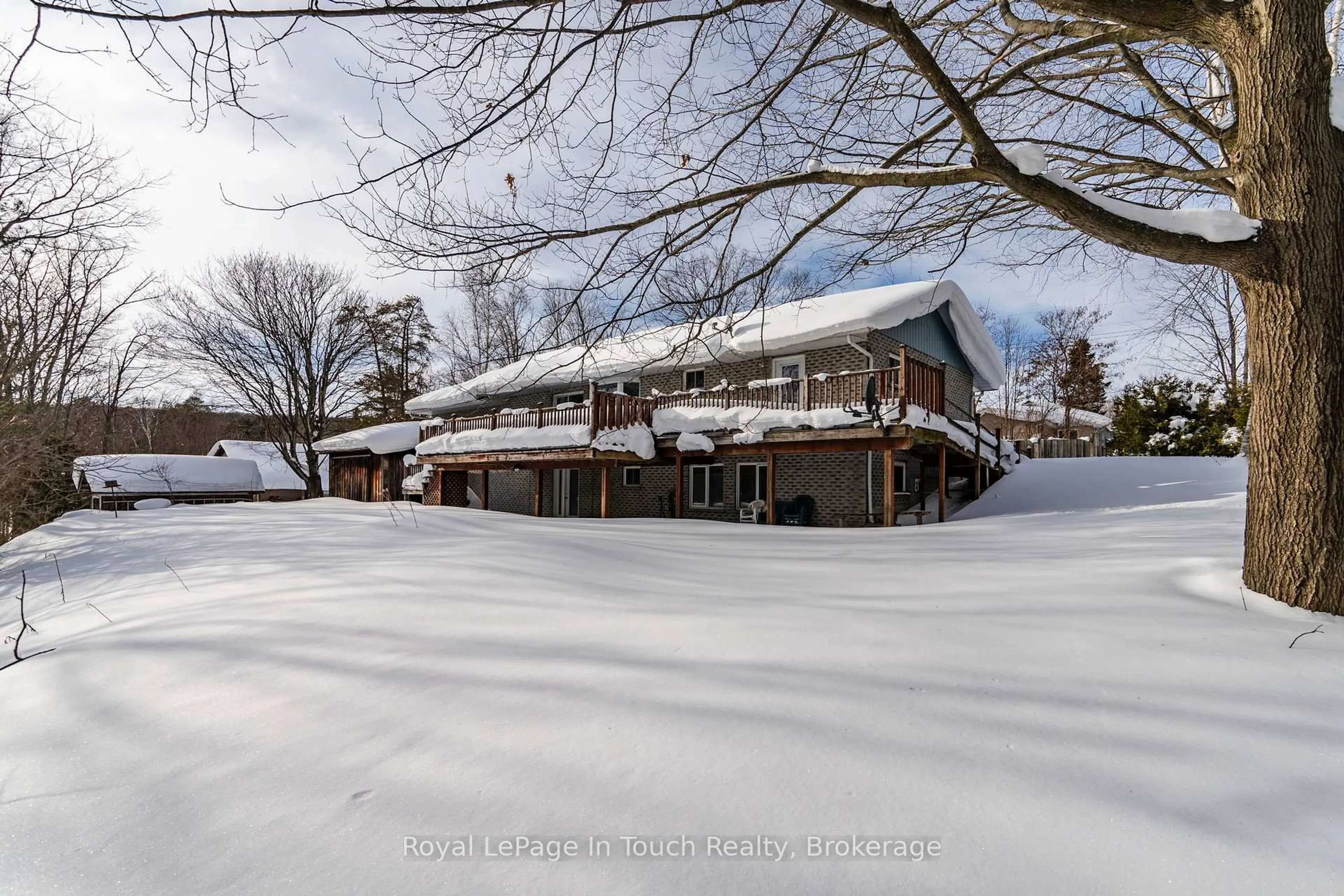 Patio, street for 1 Logmoss Rd, Tiny Ontario L9M 0C2
