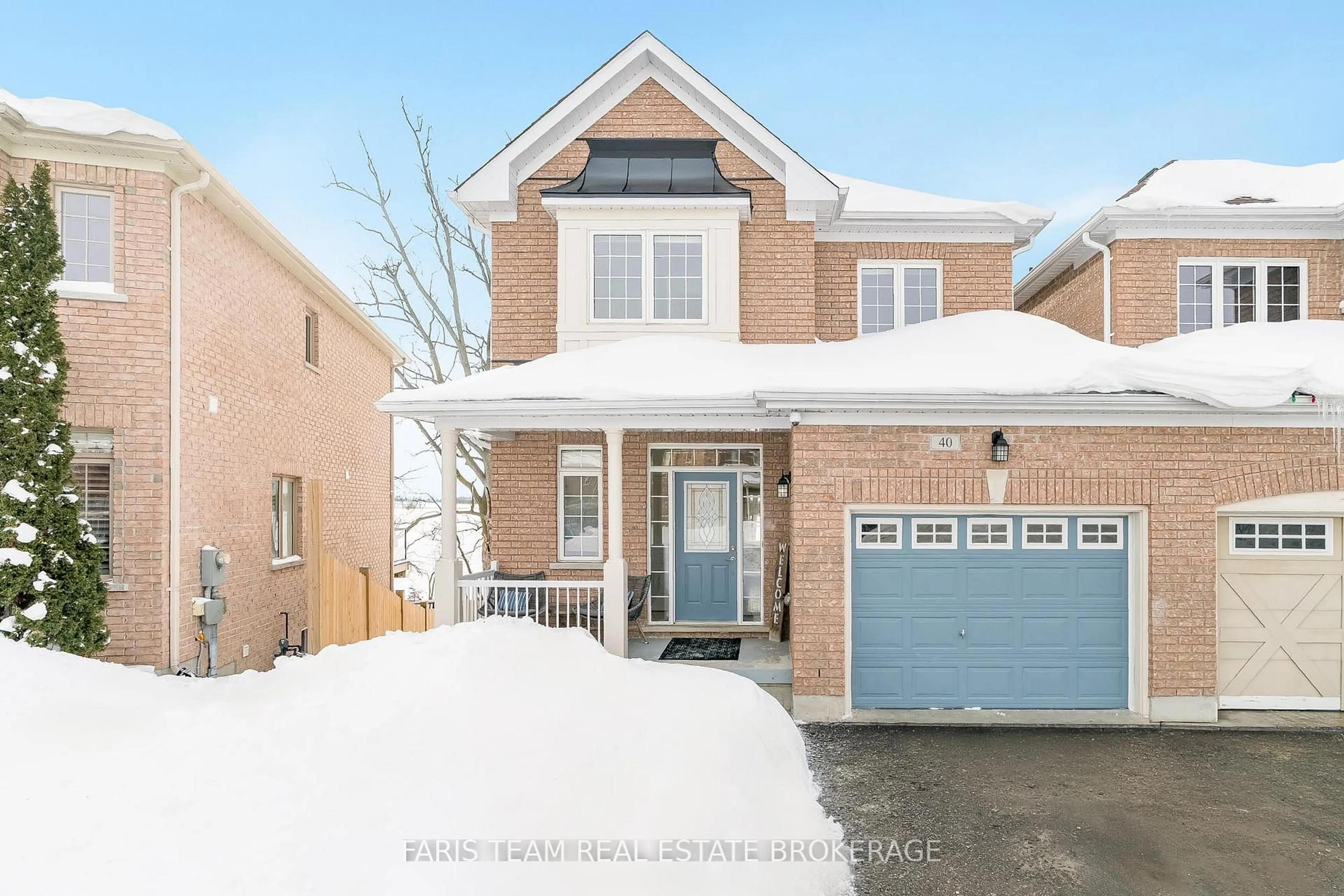 Home with brick exterior material, street for 40 Forsyth Cres, Barrie Ontario L4N 7T6