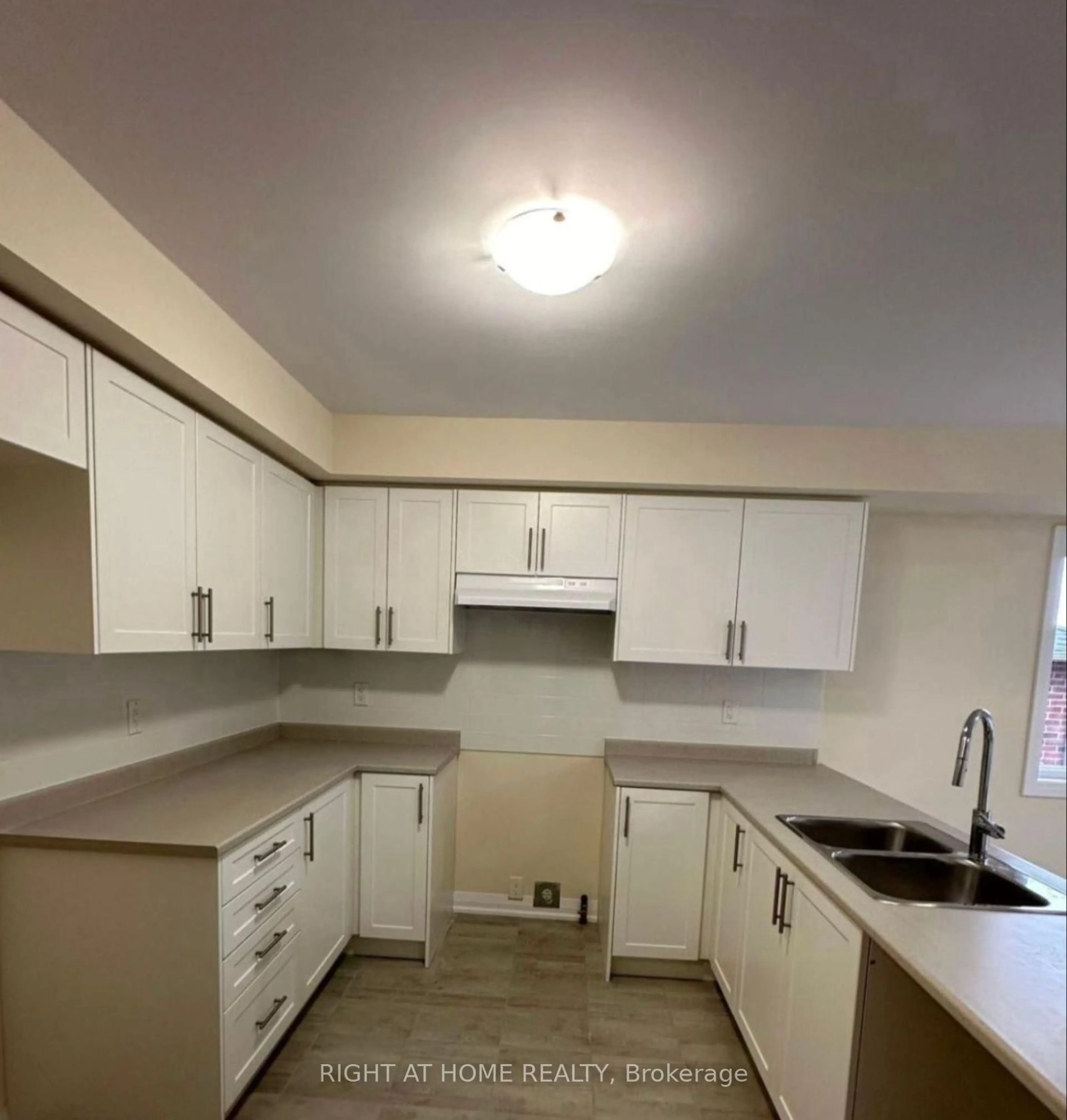 Standard kitchen, unknown for 5 Revol Rd, Penetanguishene Ontario L9M 1N8