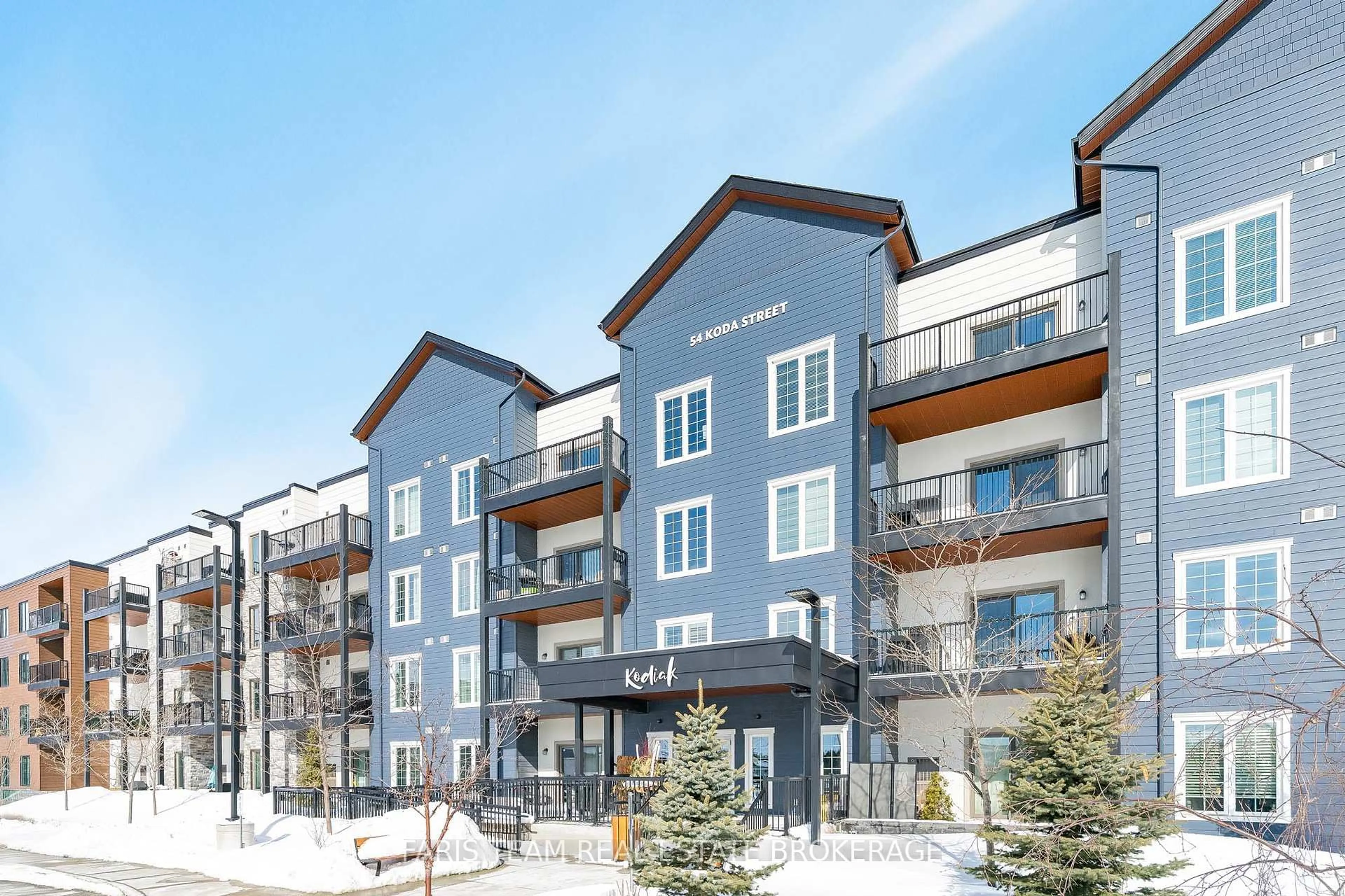 Patio, unknown for 54 Koda St #207, Barrie Ontario L9J 0J6