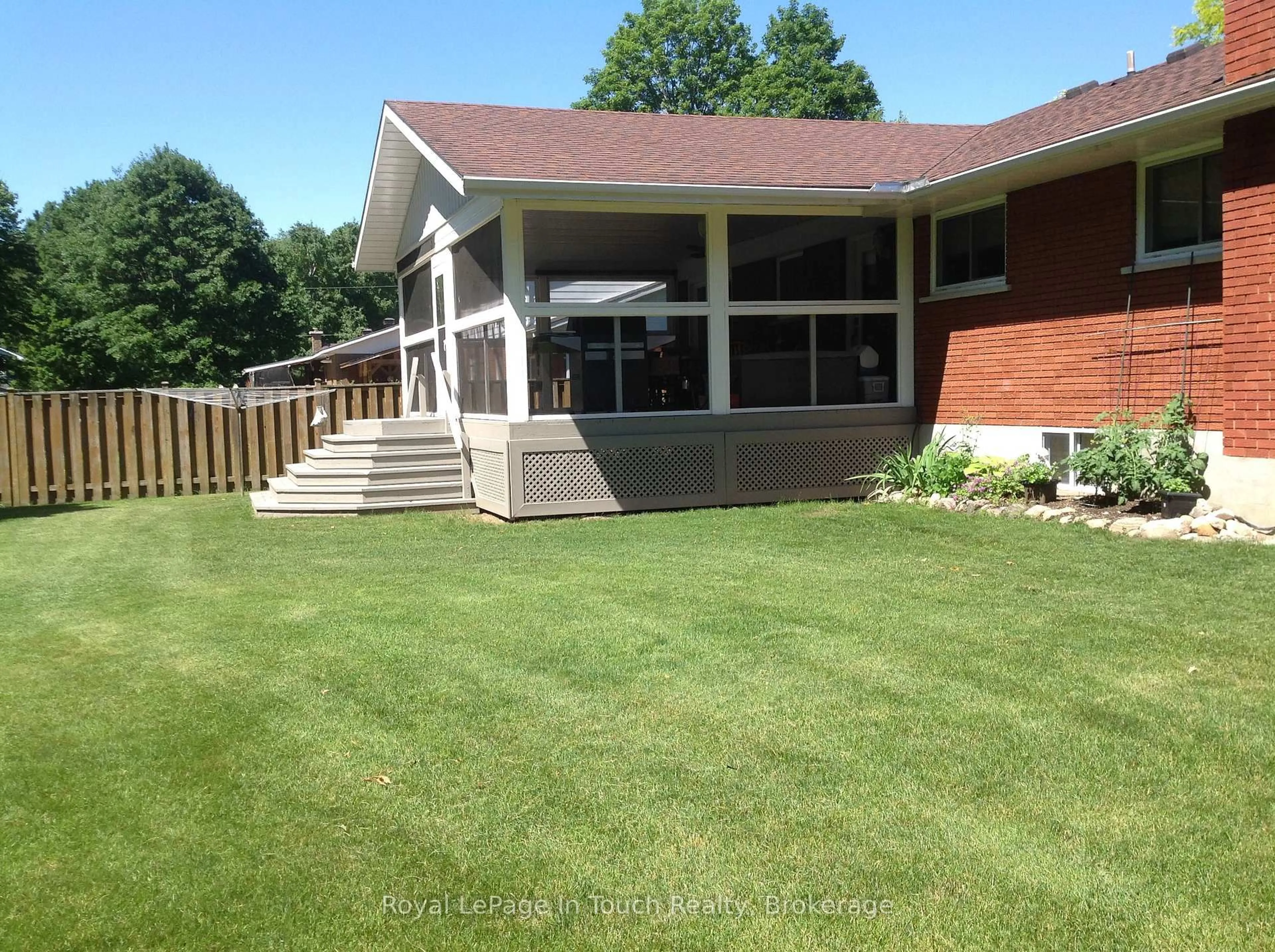 Unknown for 19 Maplegate Rd, Tiny Ontario L0L 2T0