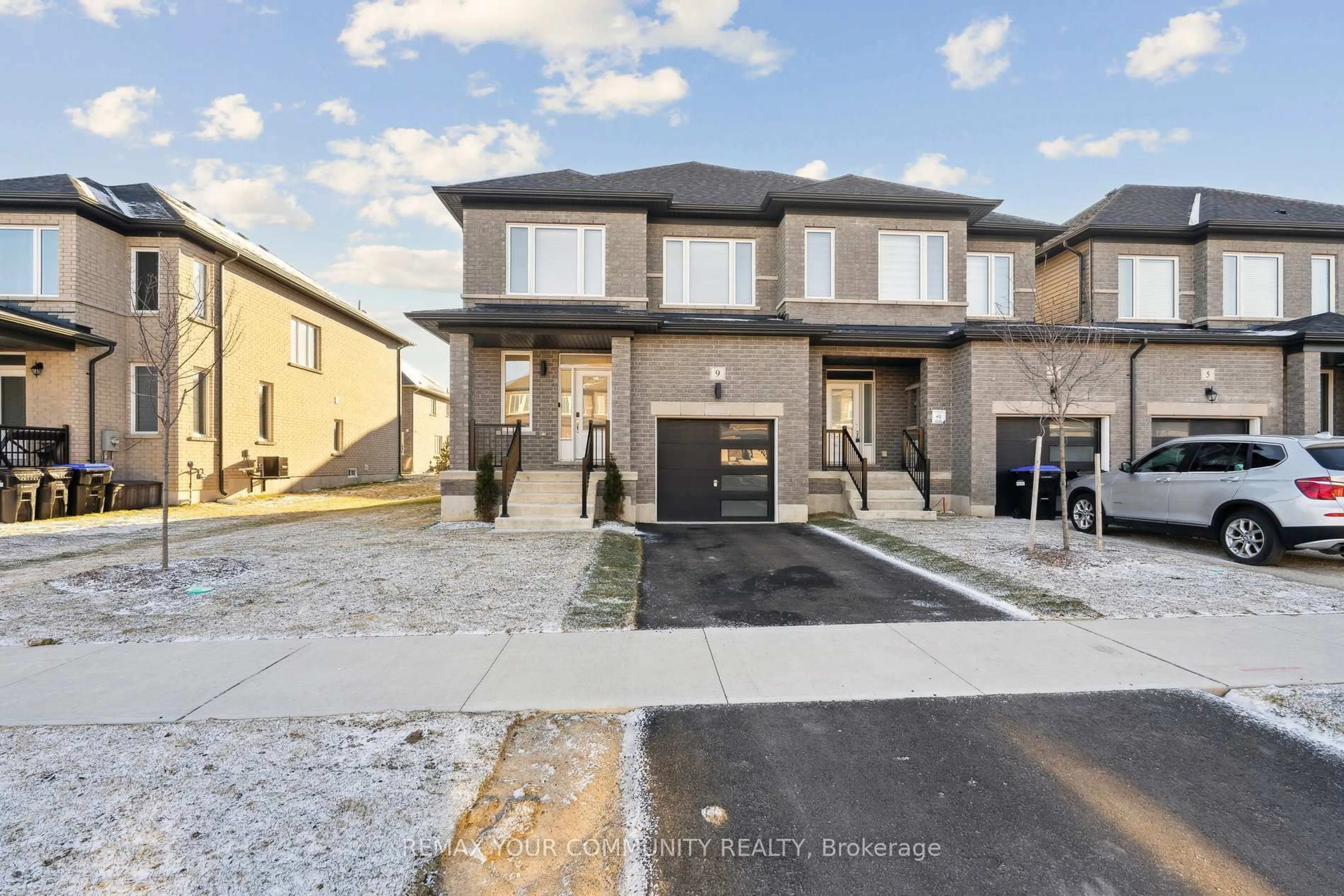 Unknown for 9 Lisa St, Wasaga Beach Ontario L9Z 0K9