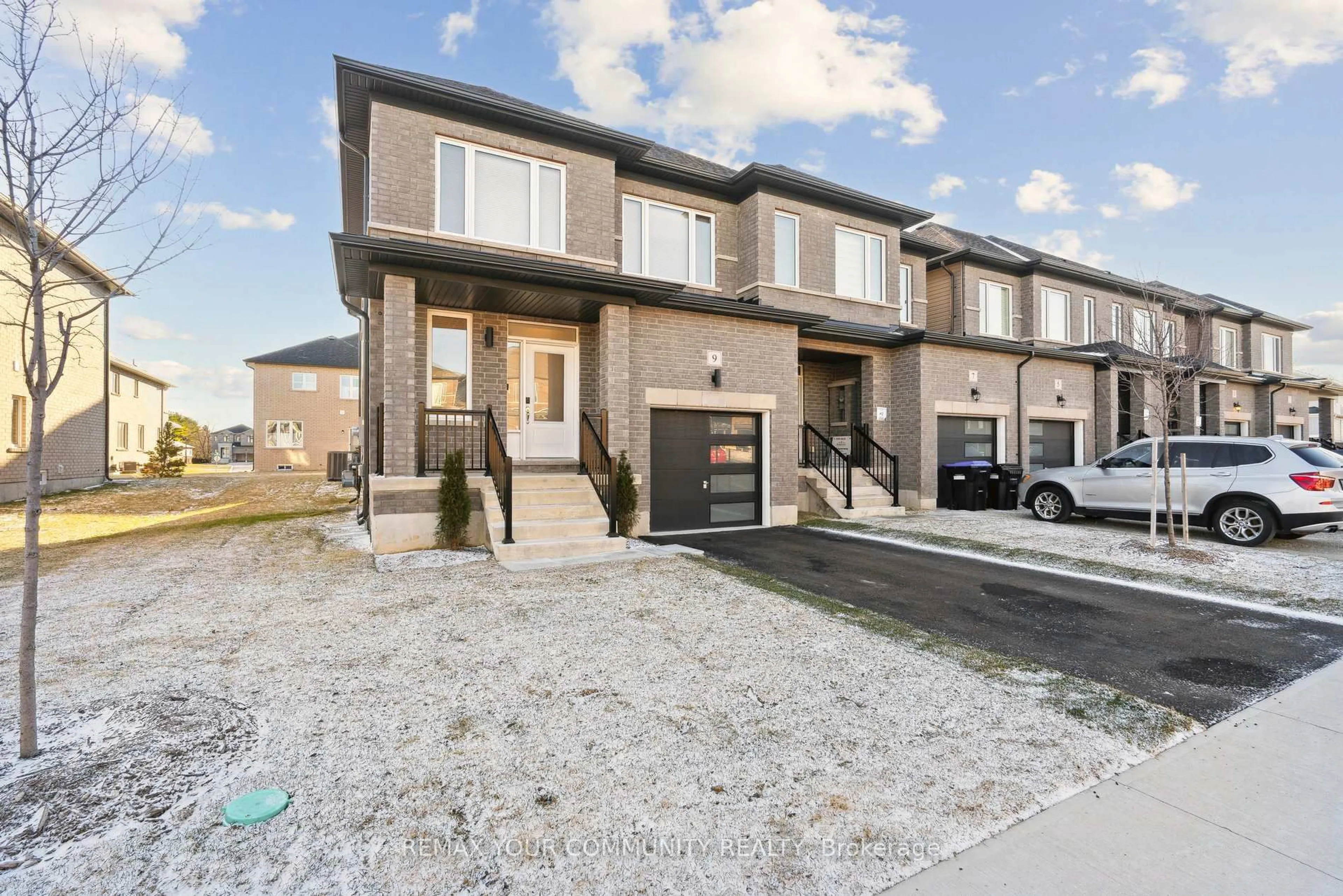 Unknown for 9 Lisa St, Wasaga Beach Ontario L9Z 0K9