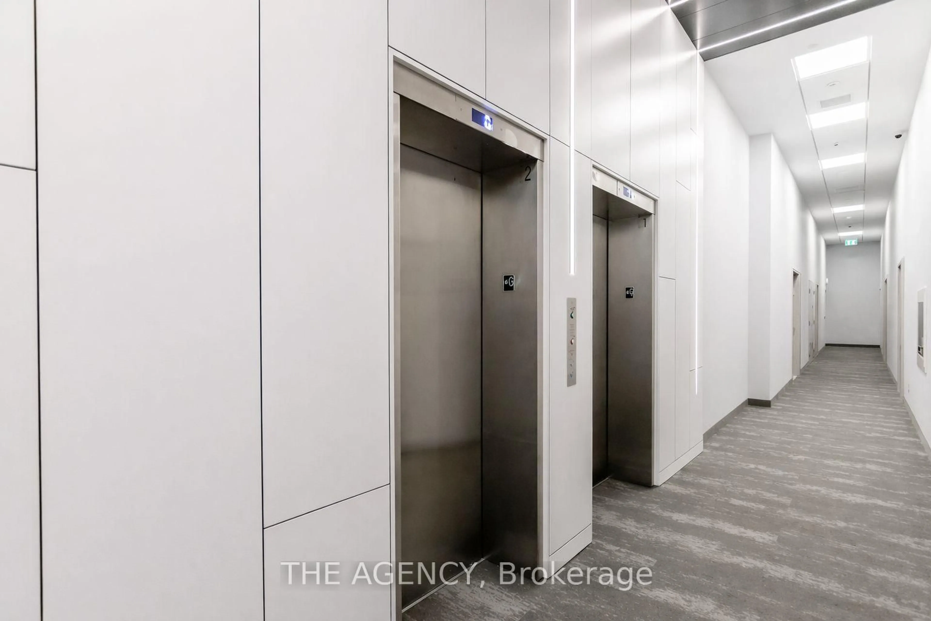 Unknown for 681 Yonge St #327, Barrie Ontario L4N 4E8