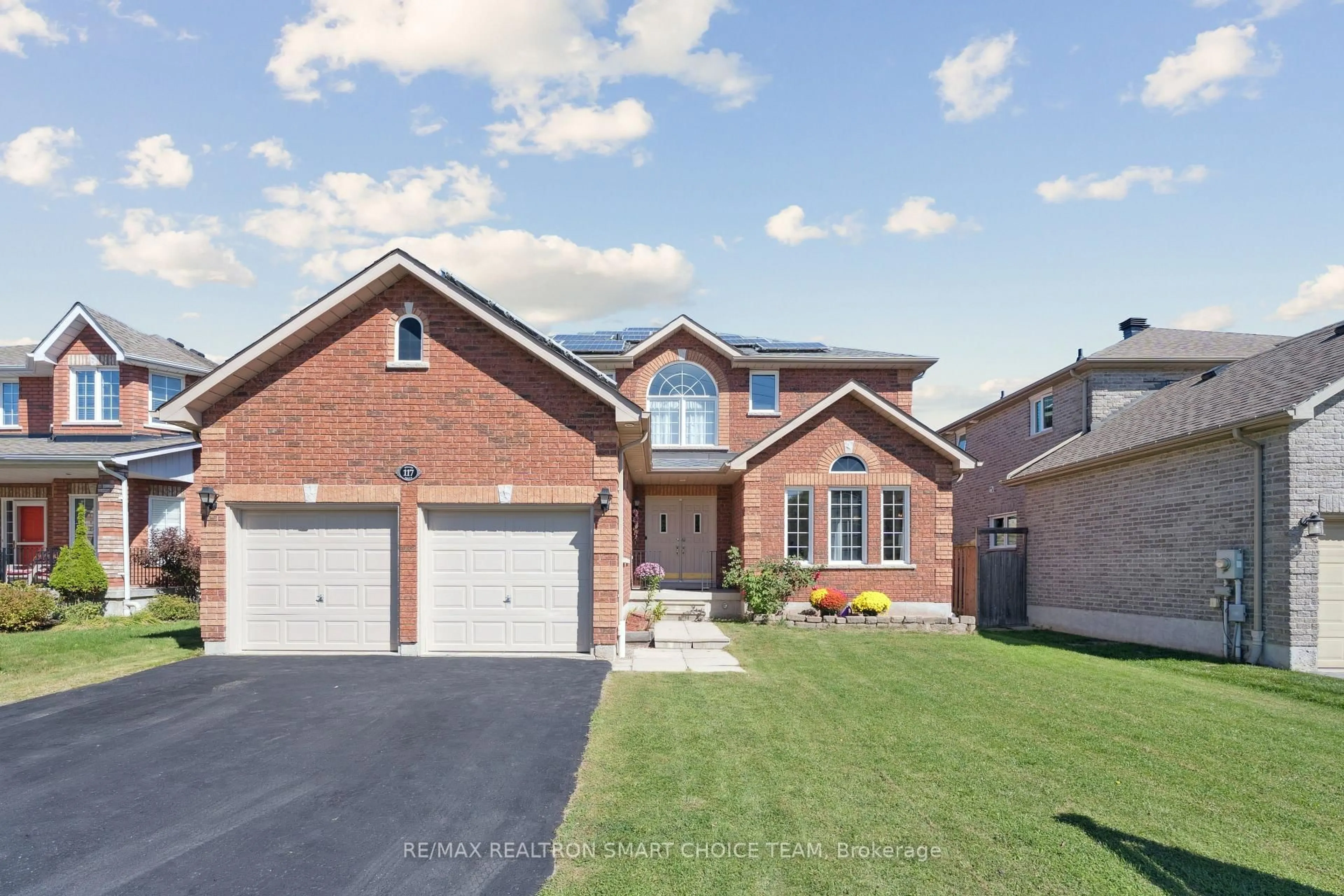 Home with brick exterior material, street for 117 Miller Dr, Barrie Ontario L4N 9X2