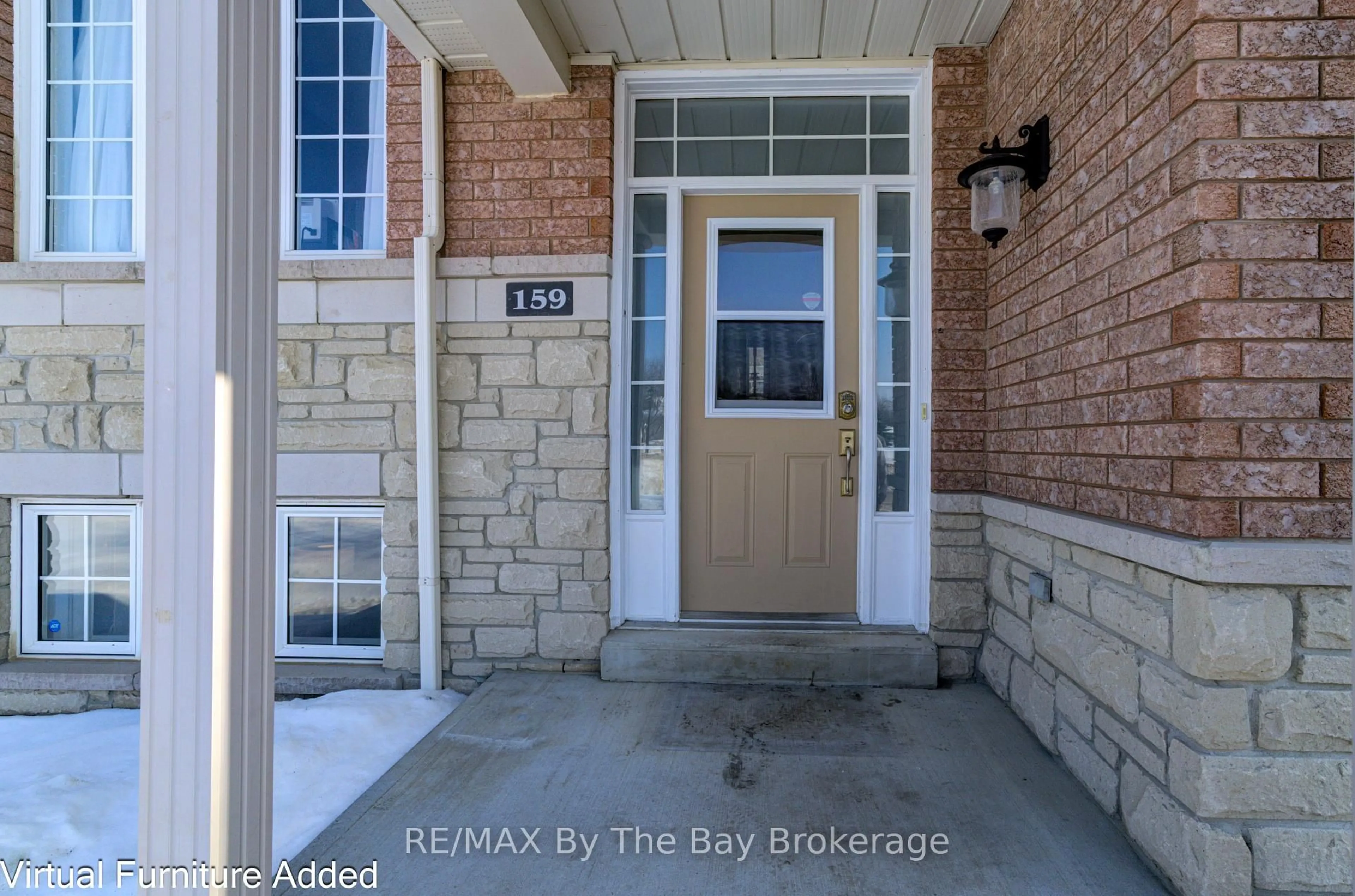 Indoor entryway for 159 41st St, Wasaga Beach Ontario L9Z 2A4