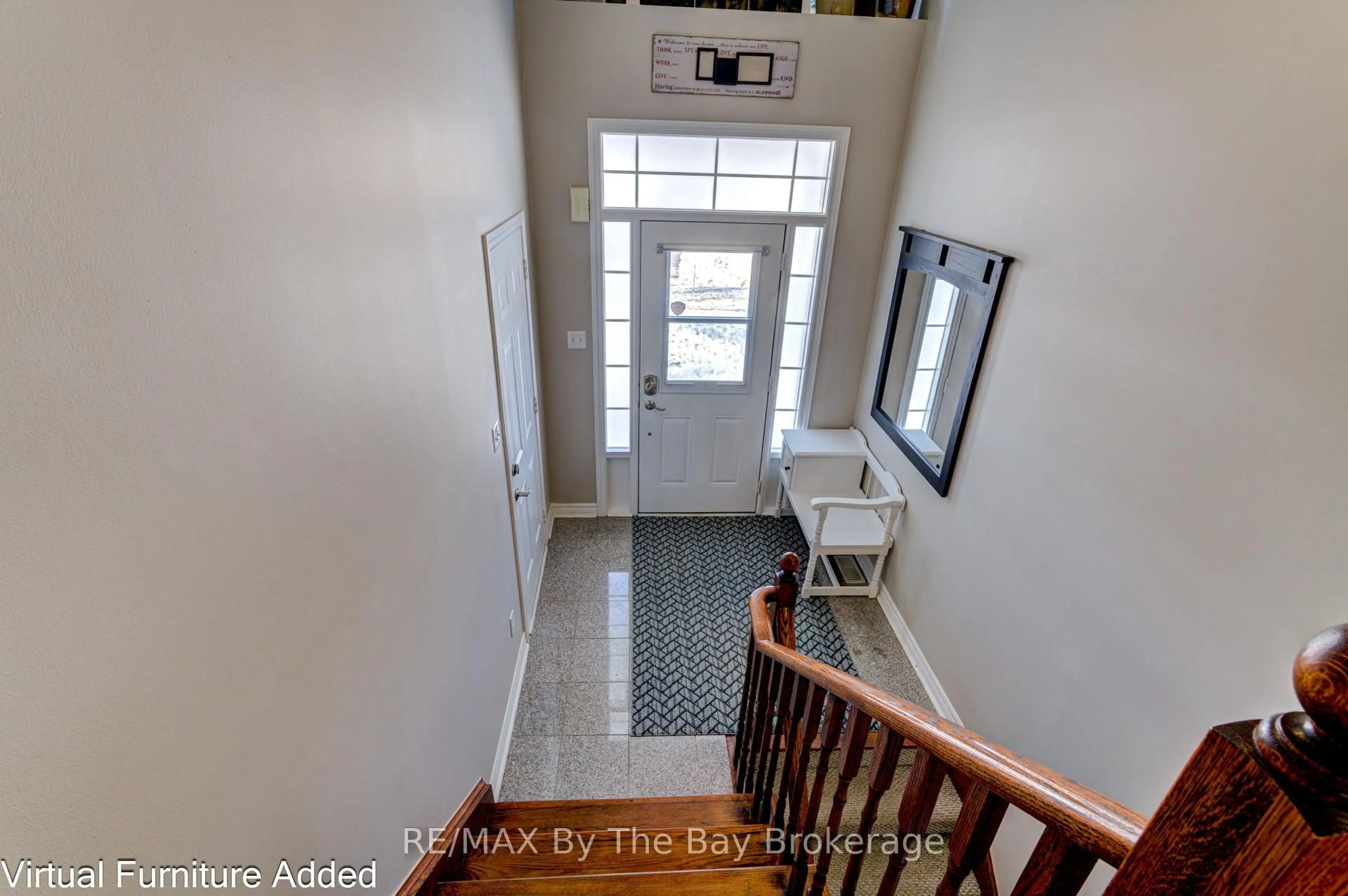 Indoor entryway for 159 41st St, Wasaga Beach Ontario L9Z 2A4