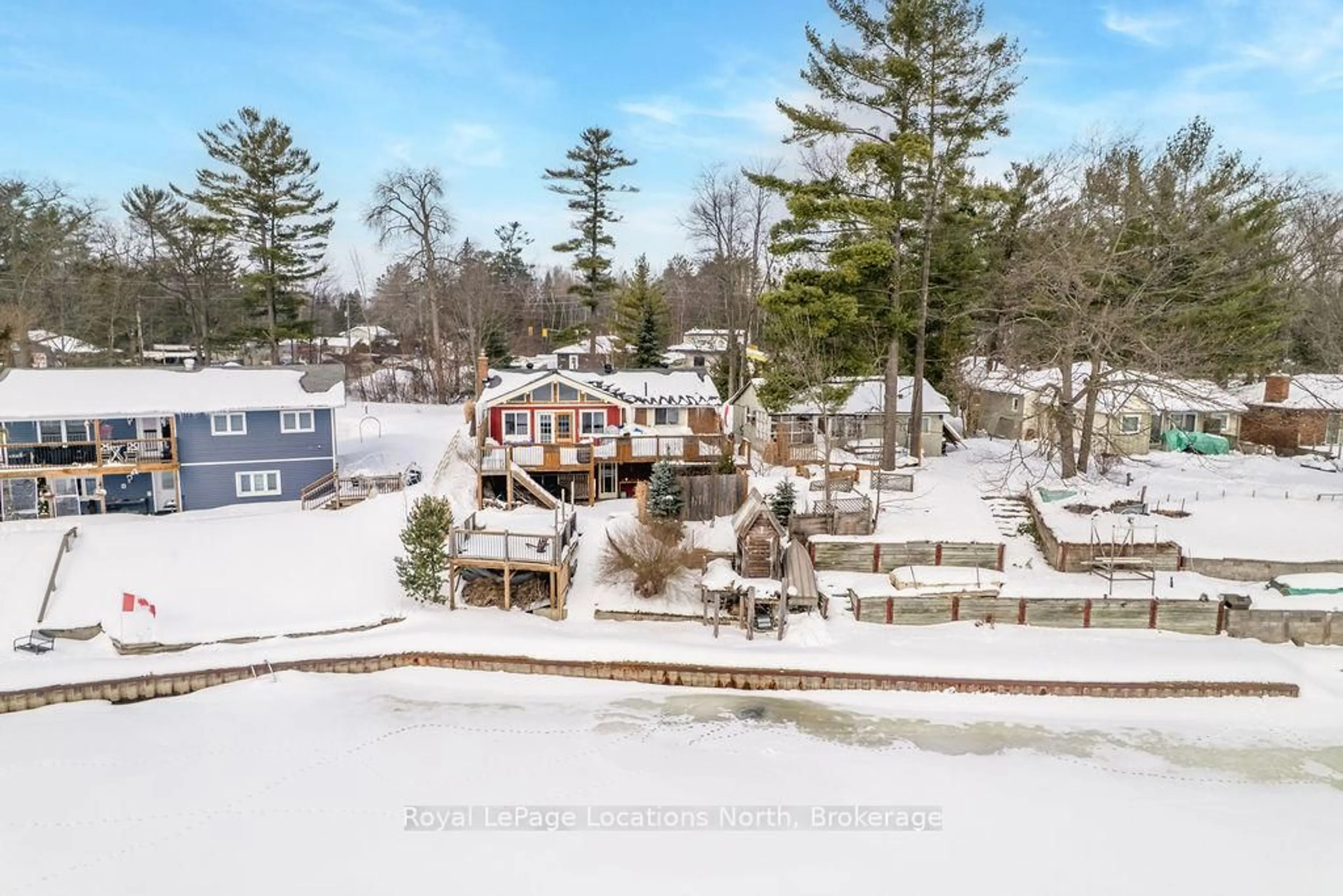A pic from outside/outdoor area/front of a property/back of a property/a pic from drone, water/lake/river/ocean view for 43 SUNNYSIDE Lane, Wasaga Beach Ontario L9Z 2M5