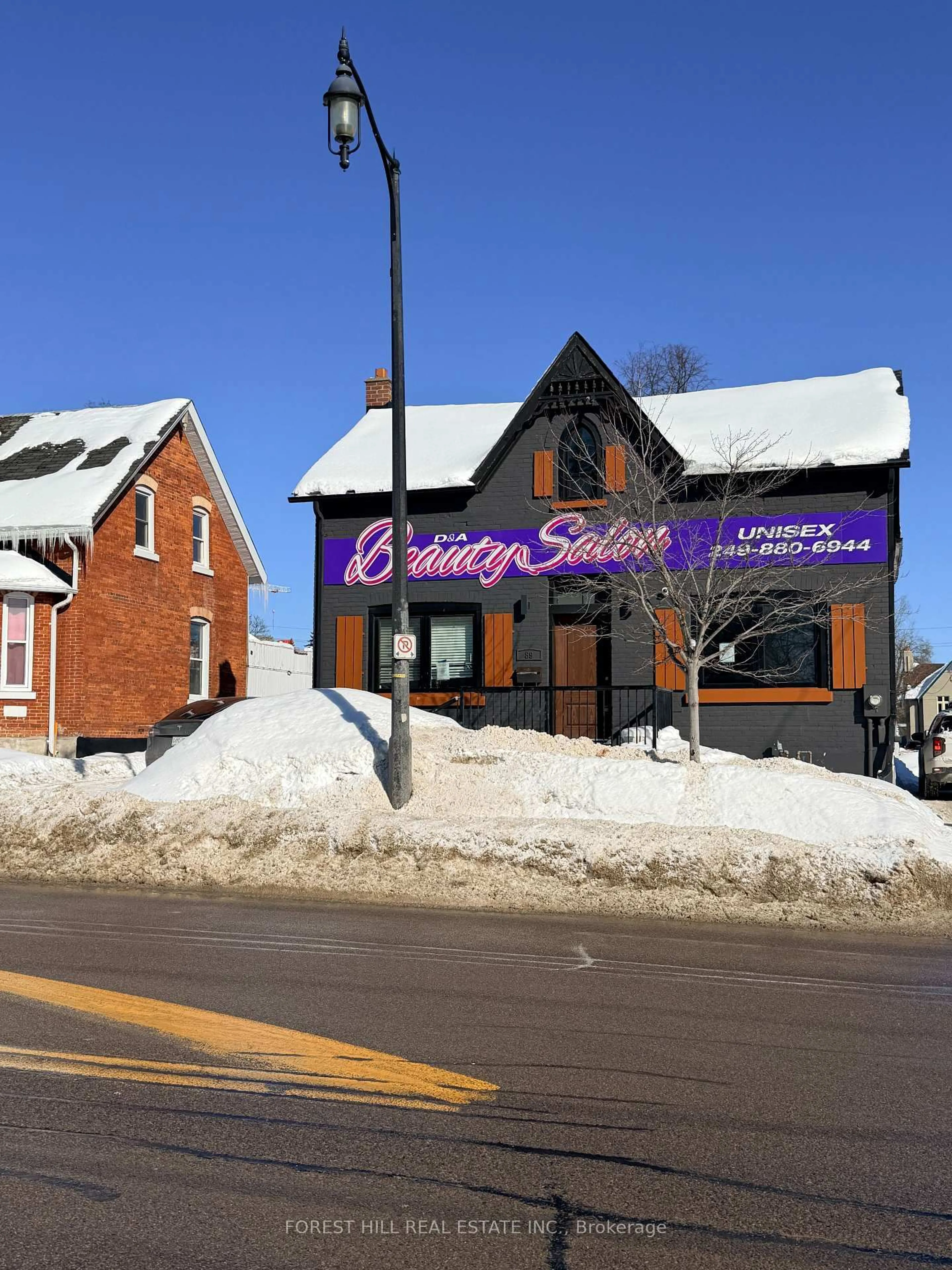 Unknown for 89 Toronto St, Barrie Ontario L4N 1V1