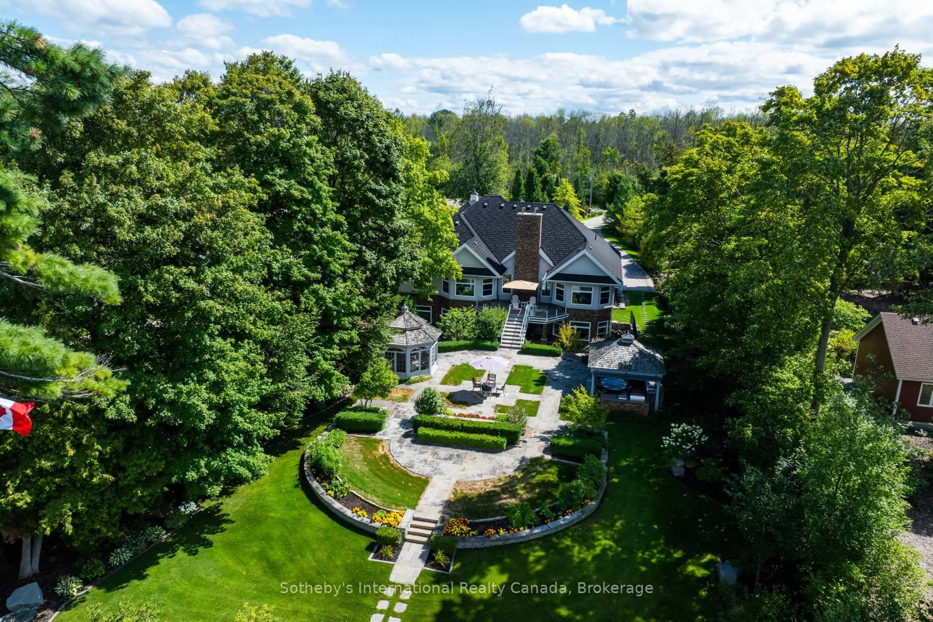 A pic from outside/outdoor area/front of a property/back of a property/a pic from drone, unknown for 153 Creighton St, Ramara Ontario L3V 6H7