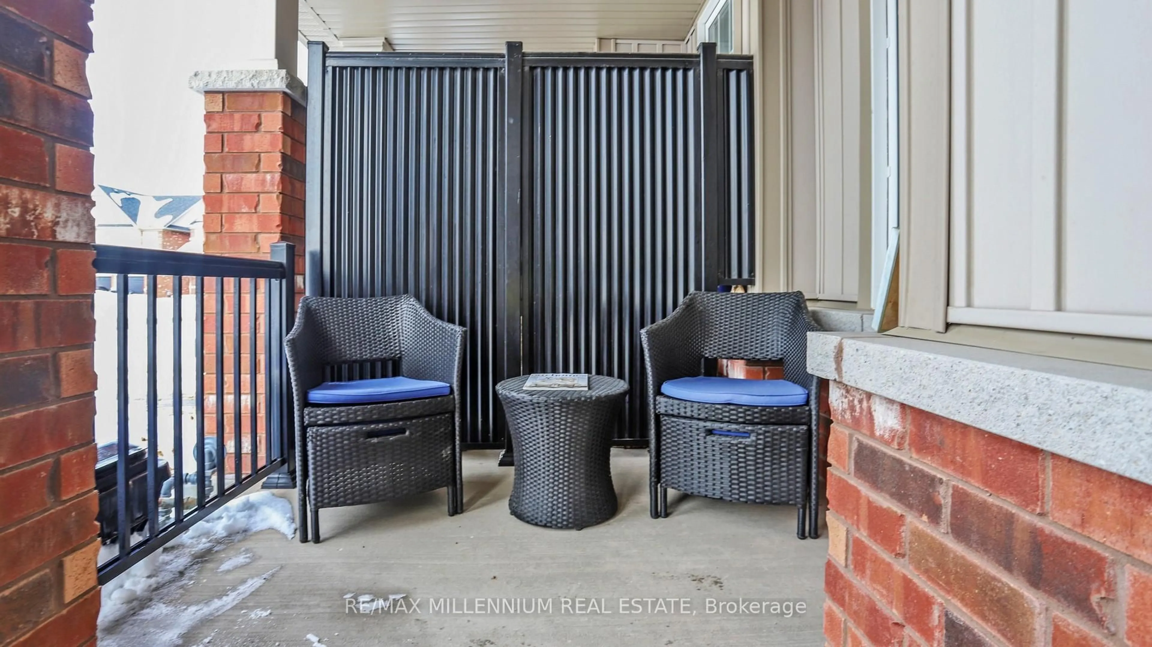 Patio, street for 5 Barfoot St, Collingwood Ontario L6Y 3Y7