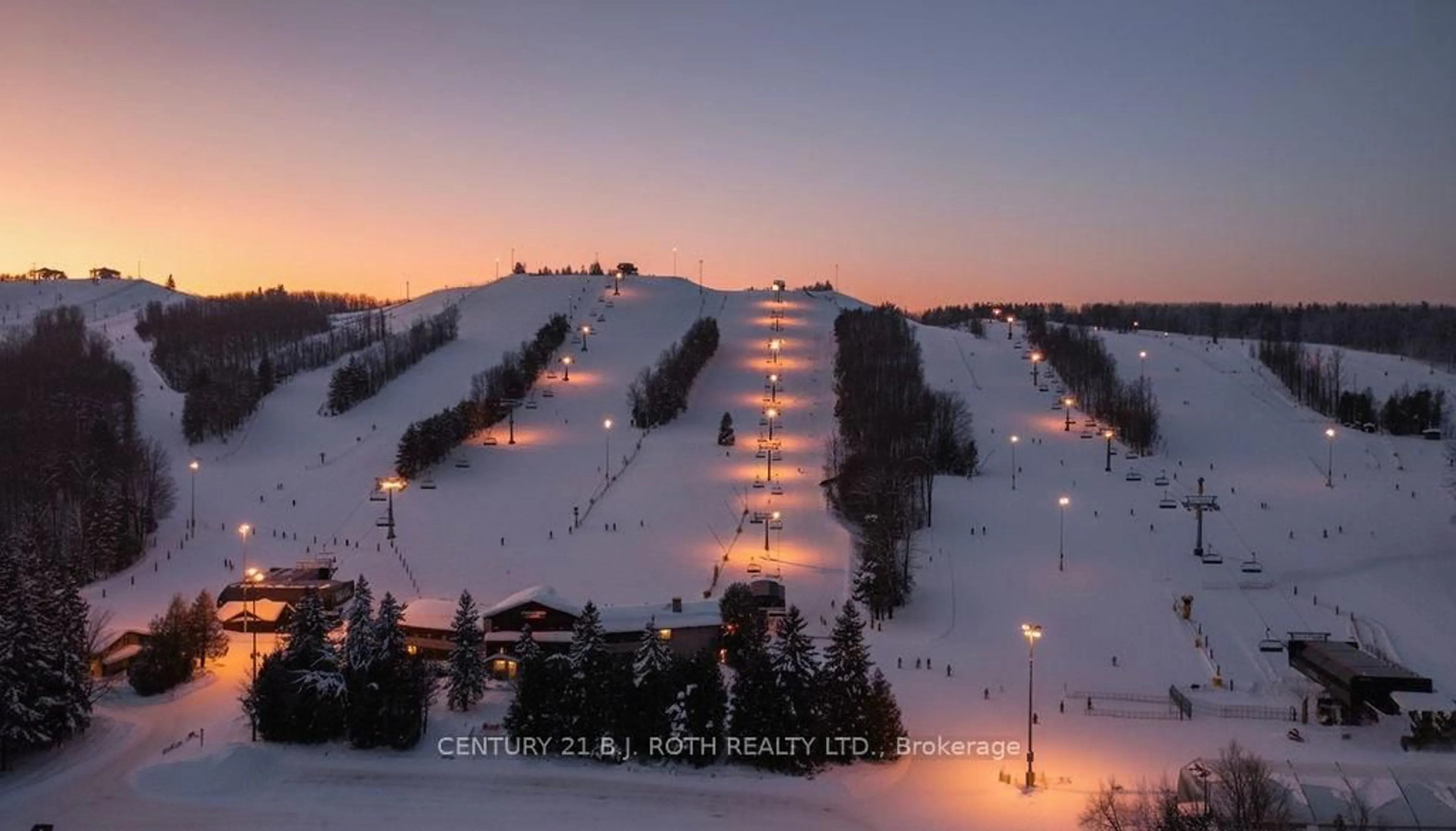 Blurry image for 13 Jennett Dr, Oro-Medonte Ontario L0K 1N0