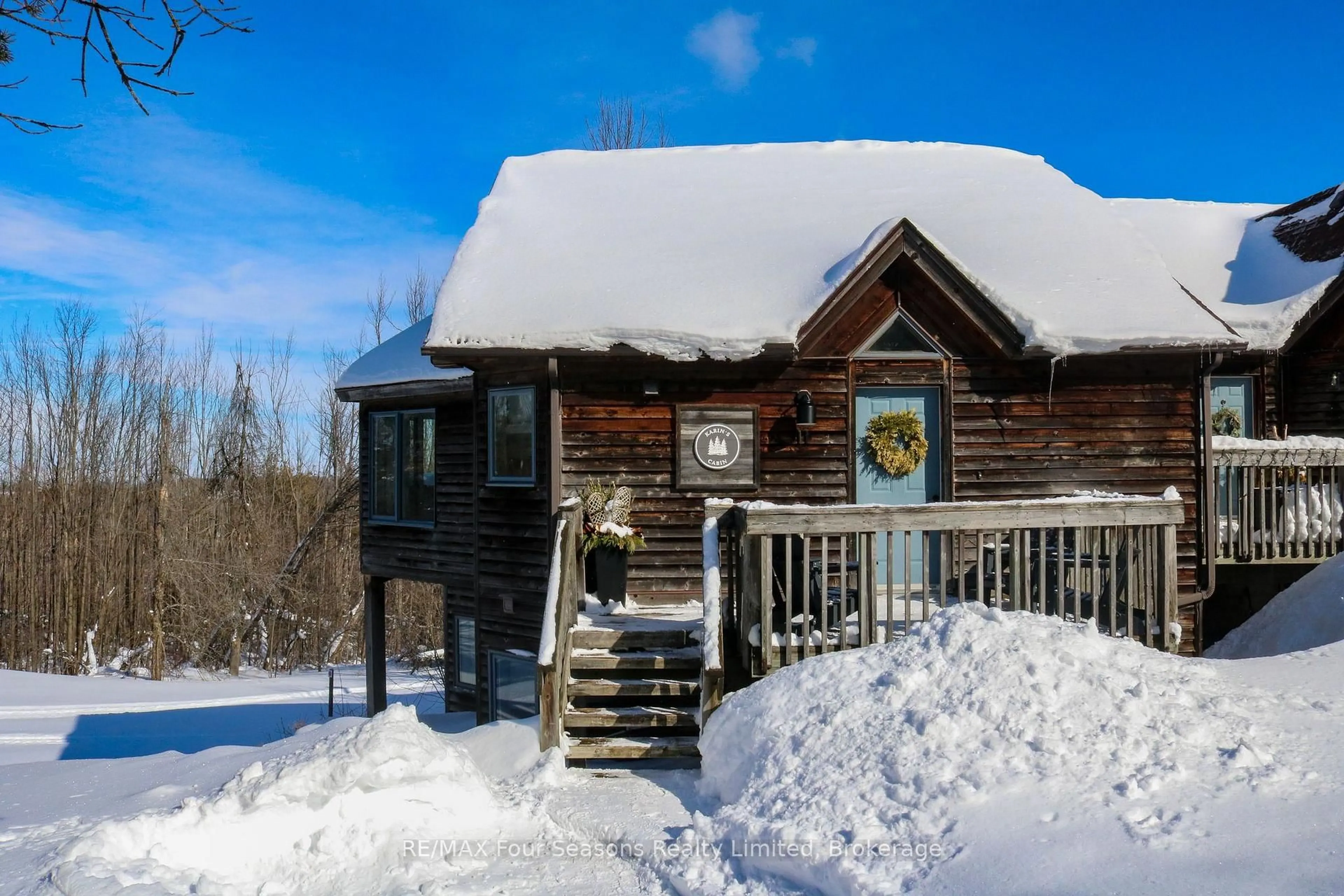 Unknown for 1945 Nottawasaga Concession 10 #11, Clearview Ontario L0M 1H0