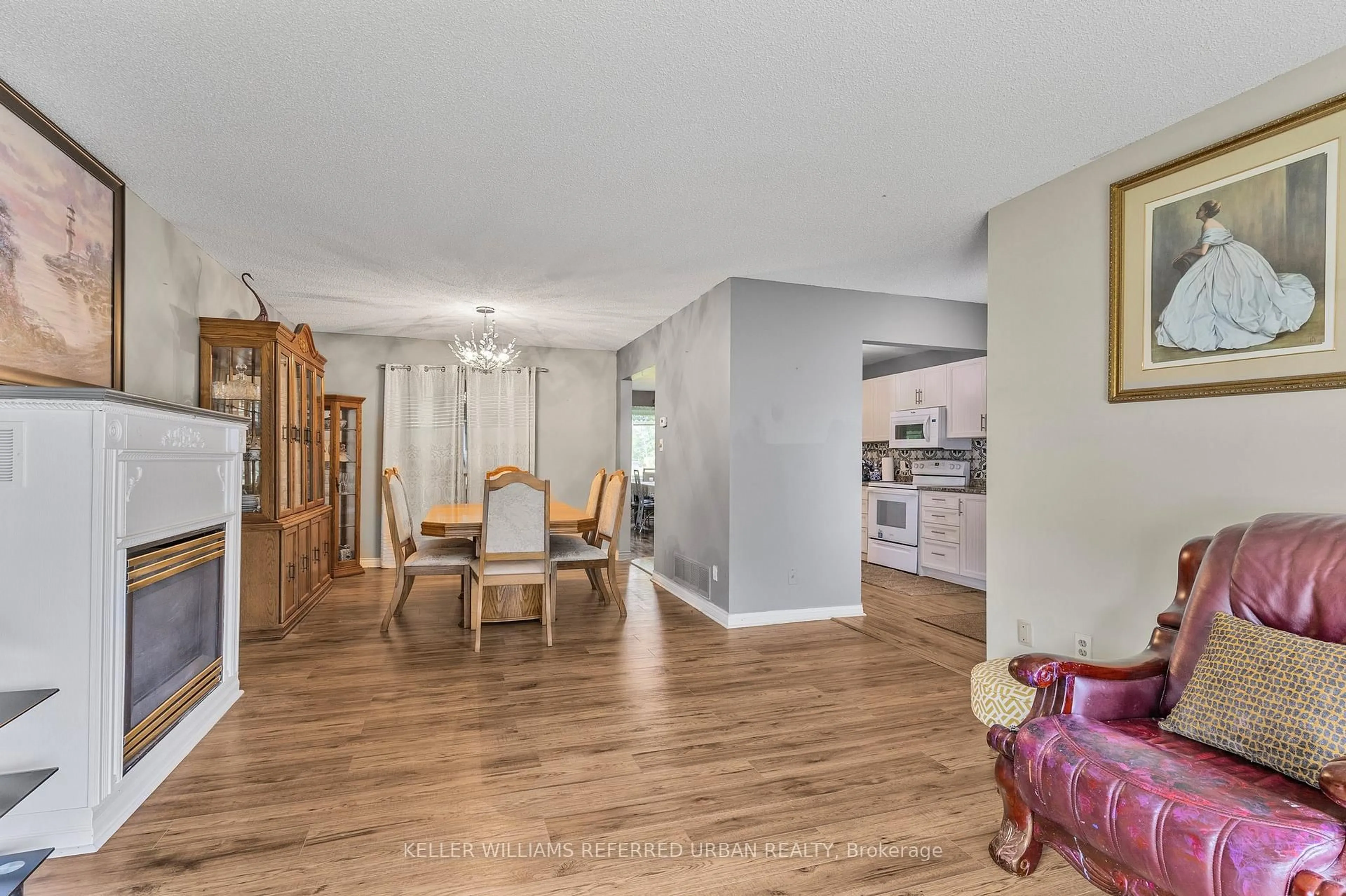 Unknown for 31 John Dillingno St, Tay Ontario L0K 2A0