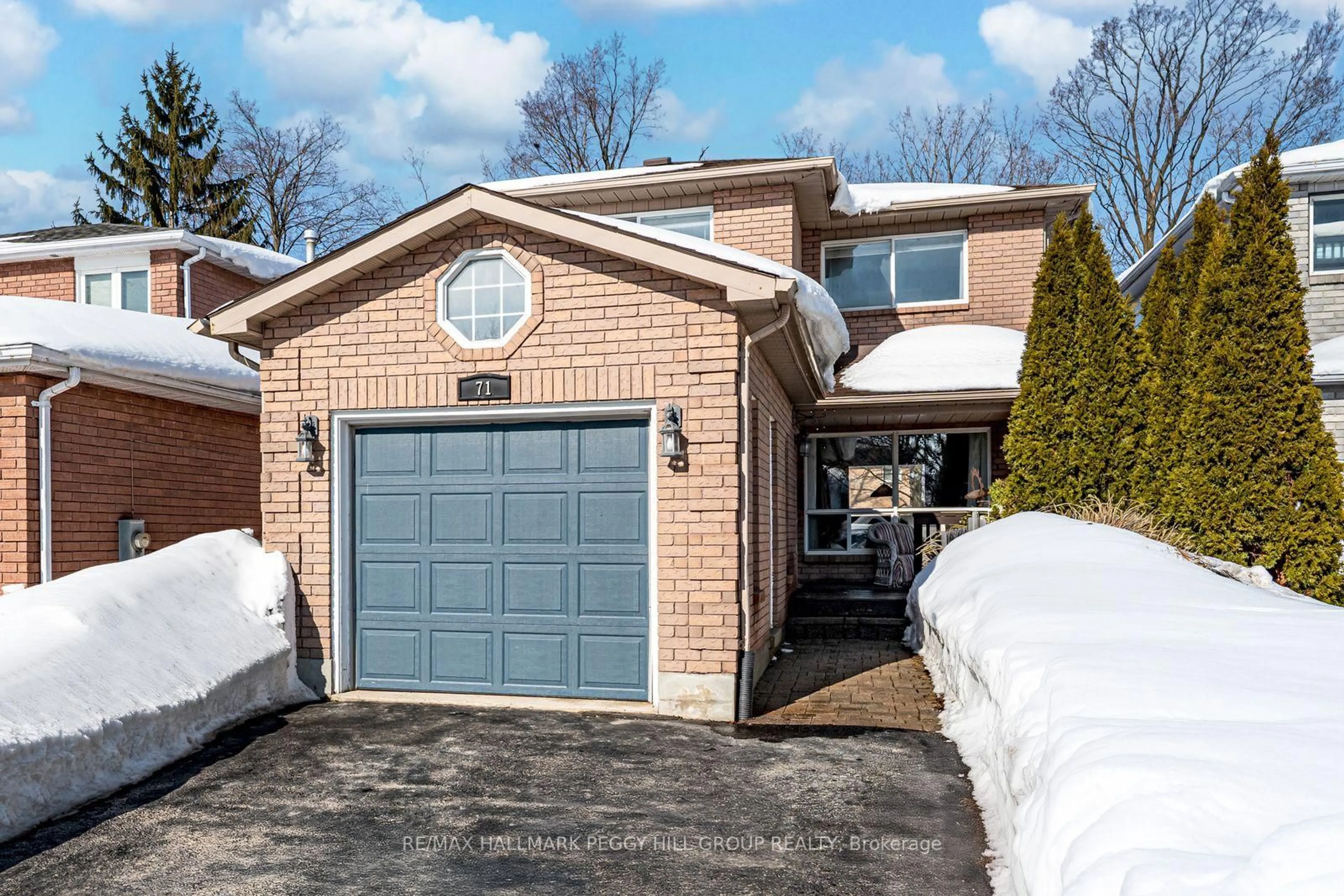 Home with brick exterior material, street for 71 Radenhurst Cres, Barrie Ontario L4M 6C5