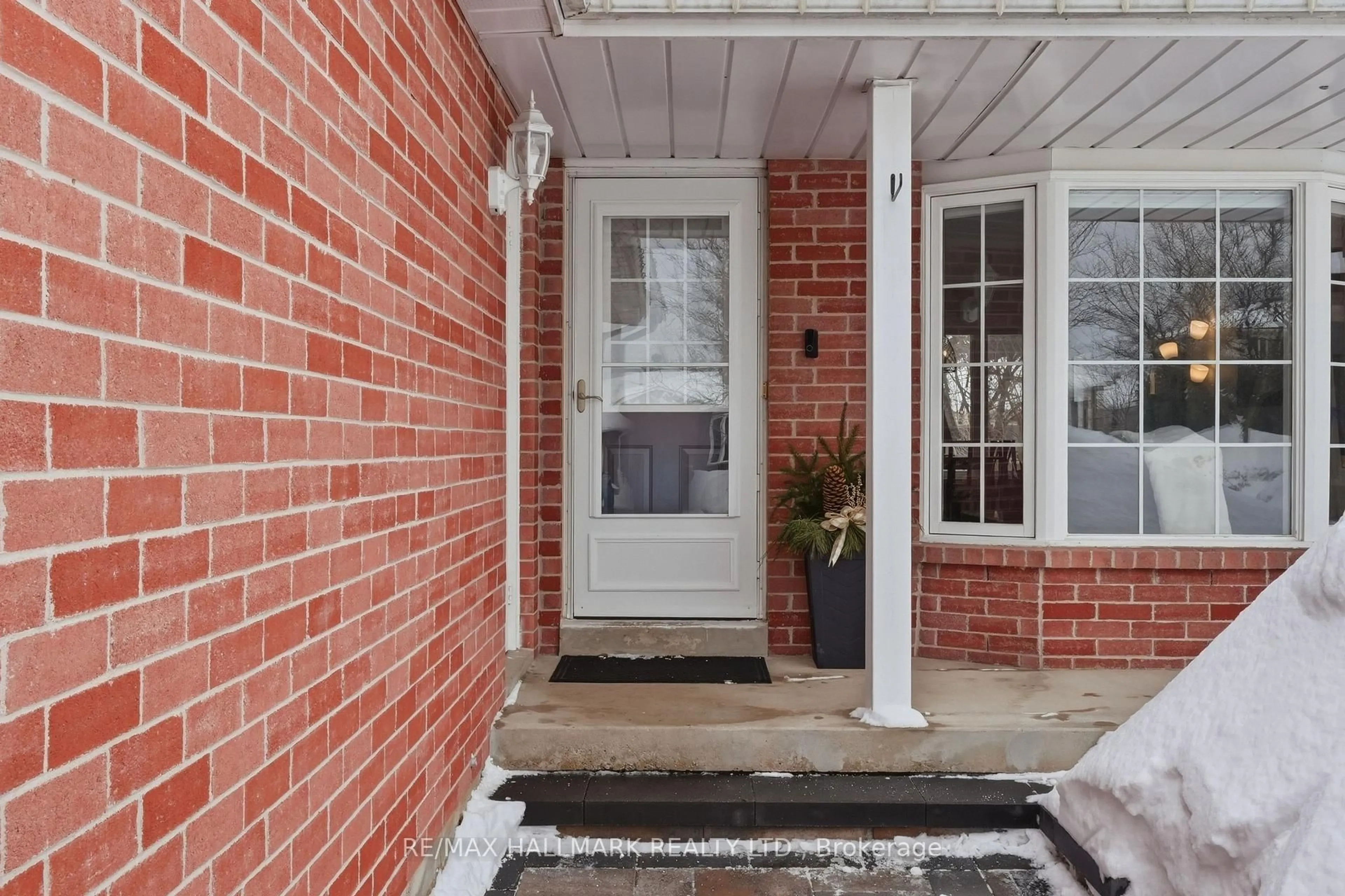 Home with brick exterior material, street for 91 Barre Dr, Barrie Ontario L4N 7P1